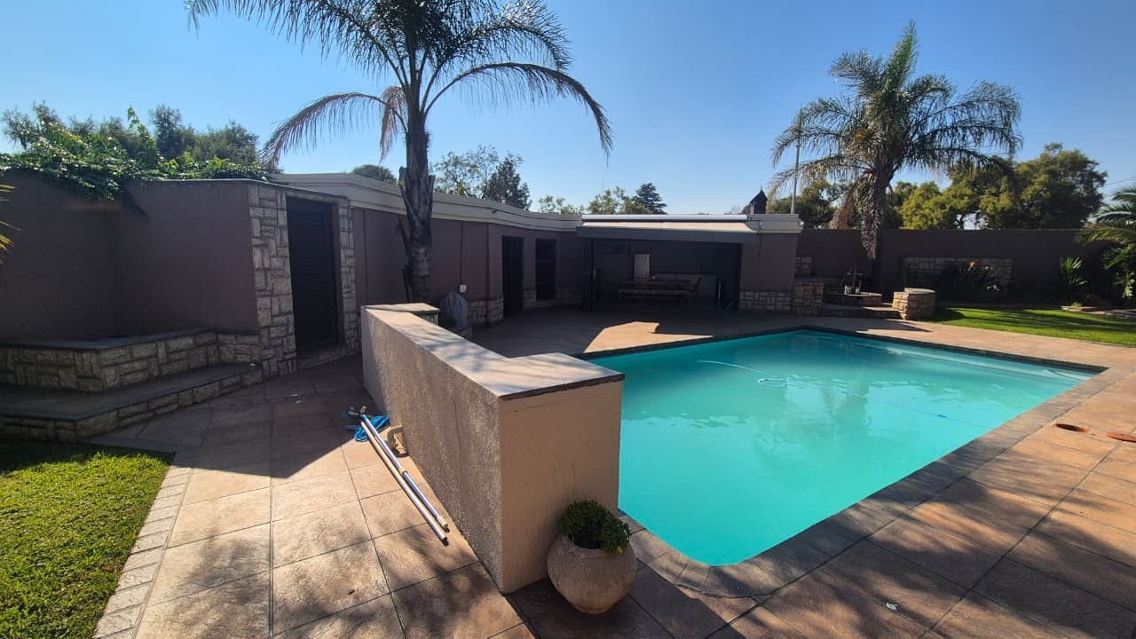 3-Bed House with Seperate Flatlet in Dal Fouche