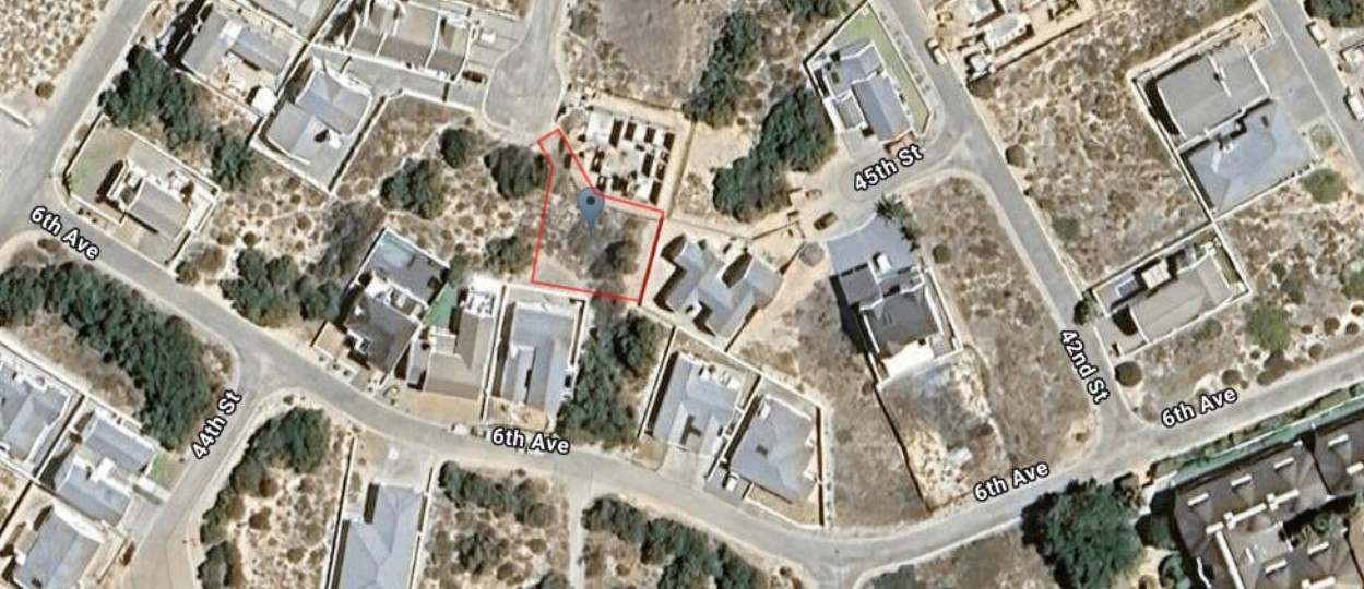 Cul de sac vacant land
