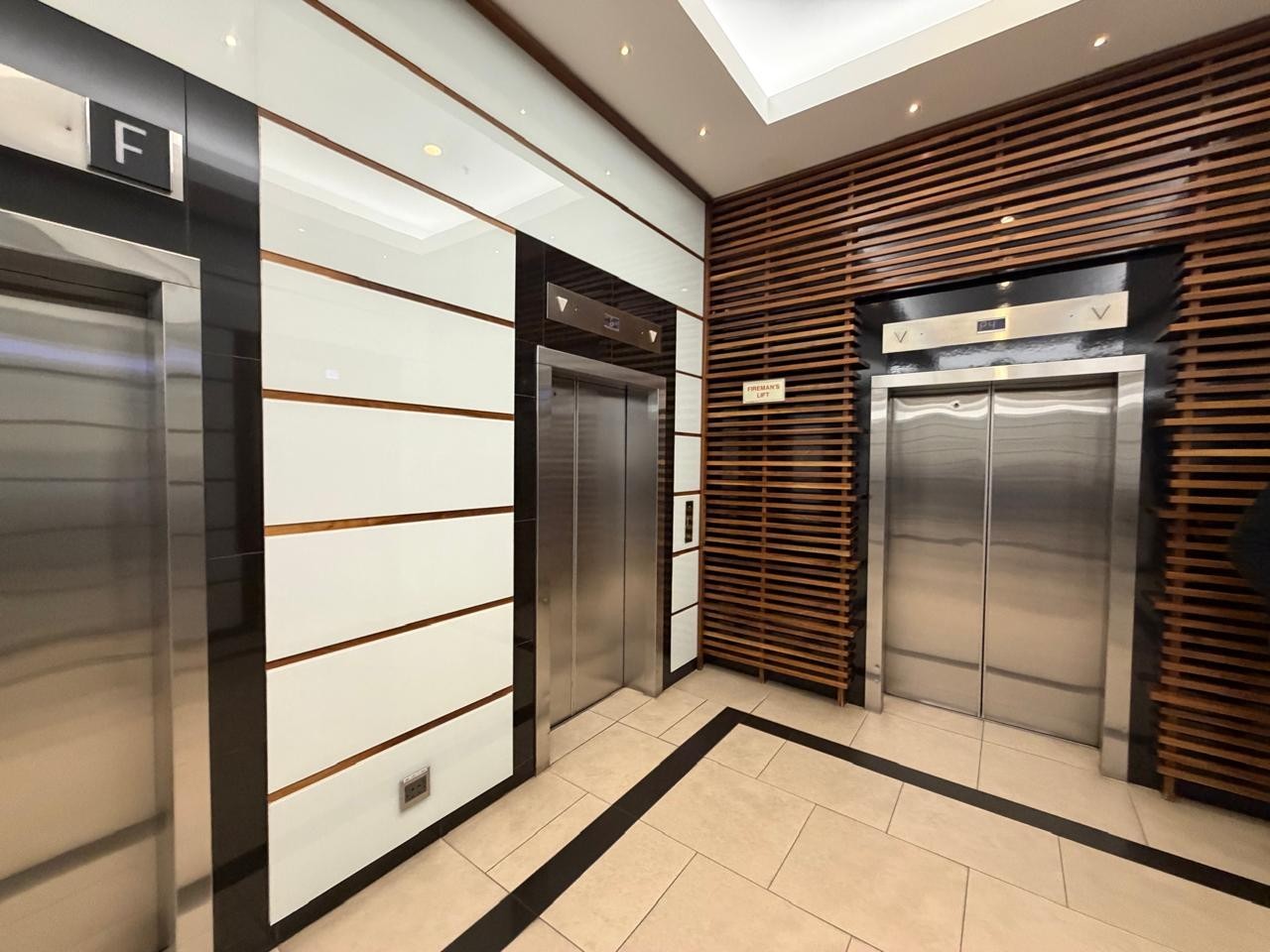 Fitted-Out Offices To Rent at The Towers, Cape Town