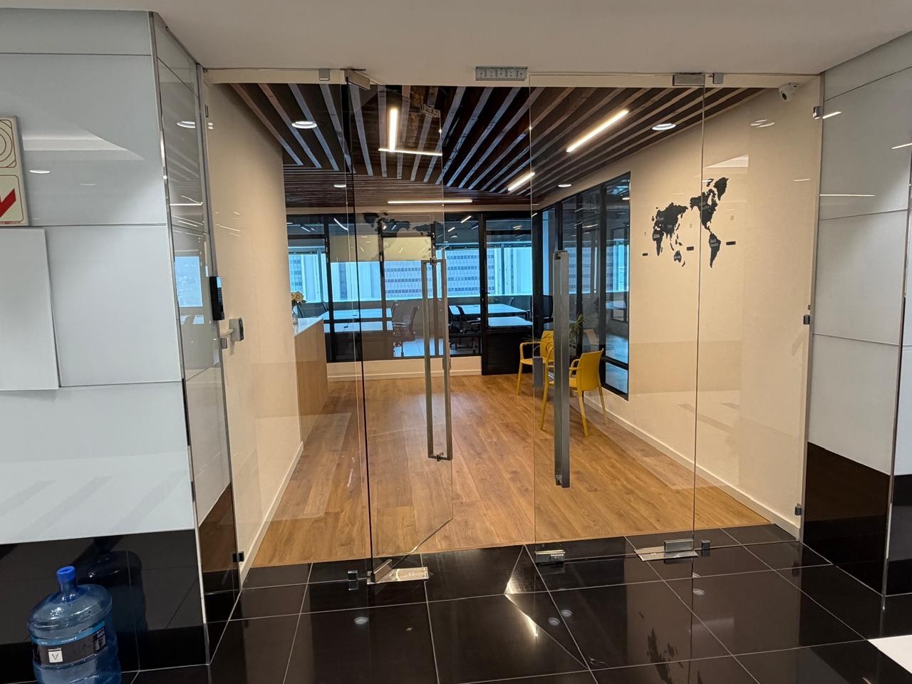 Fitted-Out Offices To Rent at The Towers, Cape Town
