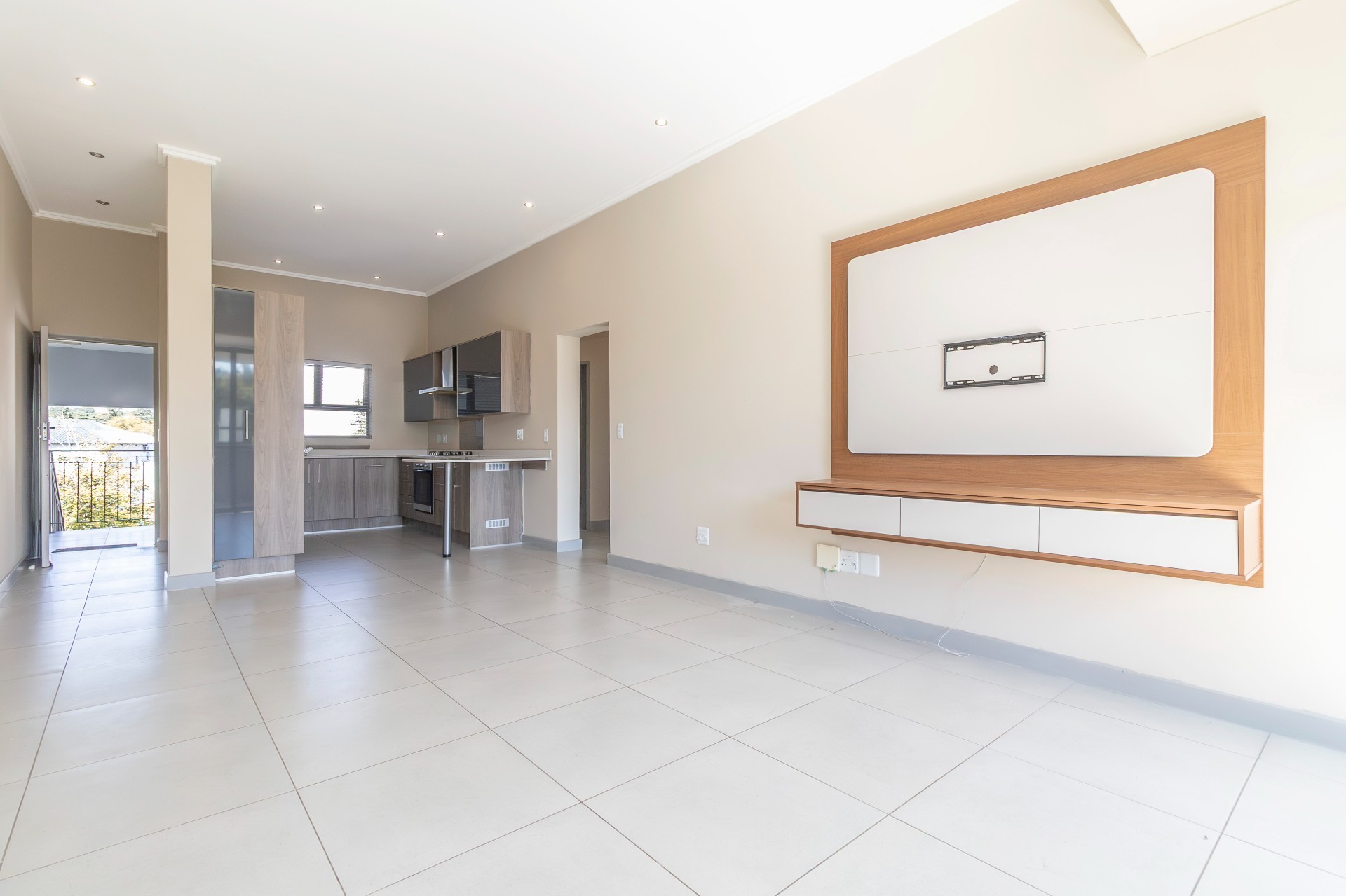 Outstanding Value 3 Bedroom Apartment in Broadacres