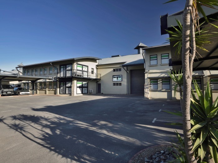 Industrial Warehouse To Let in Durbanville Hills