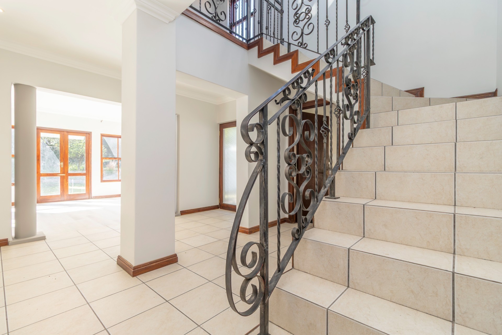 Pristine Family Living in Royal Kyalami Country Estate | 4 Bedrooms | 3.5 Bathrooms | Sparkling Pool
