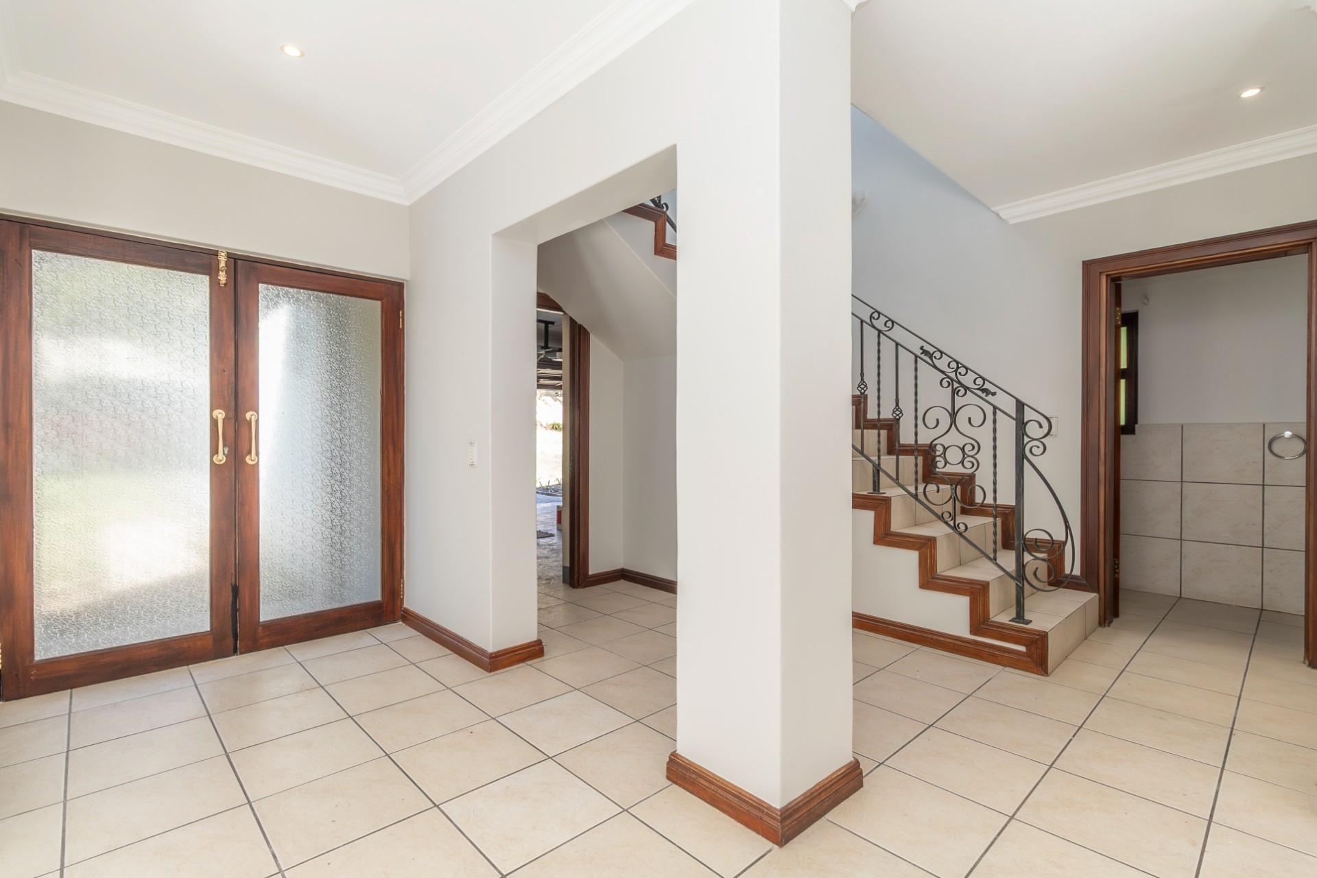 Pristine Family Living in Royal Kyalami Country Estate | 4 Bedrooms | 3.5 Bathrooms | Sparkling Pool