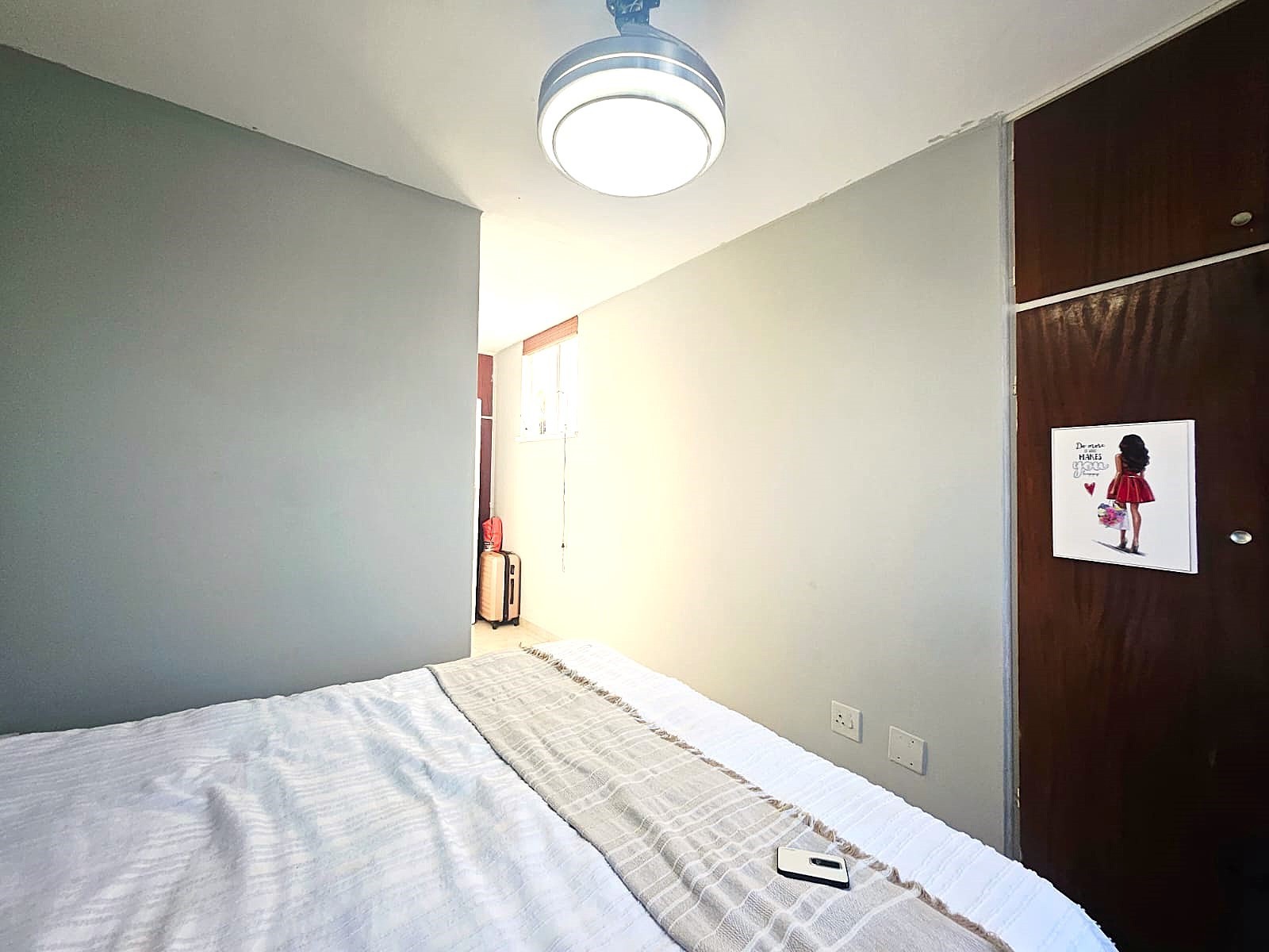 Apartment For Sale in Glenwood, Durban, KwaZulu-Natal