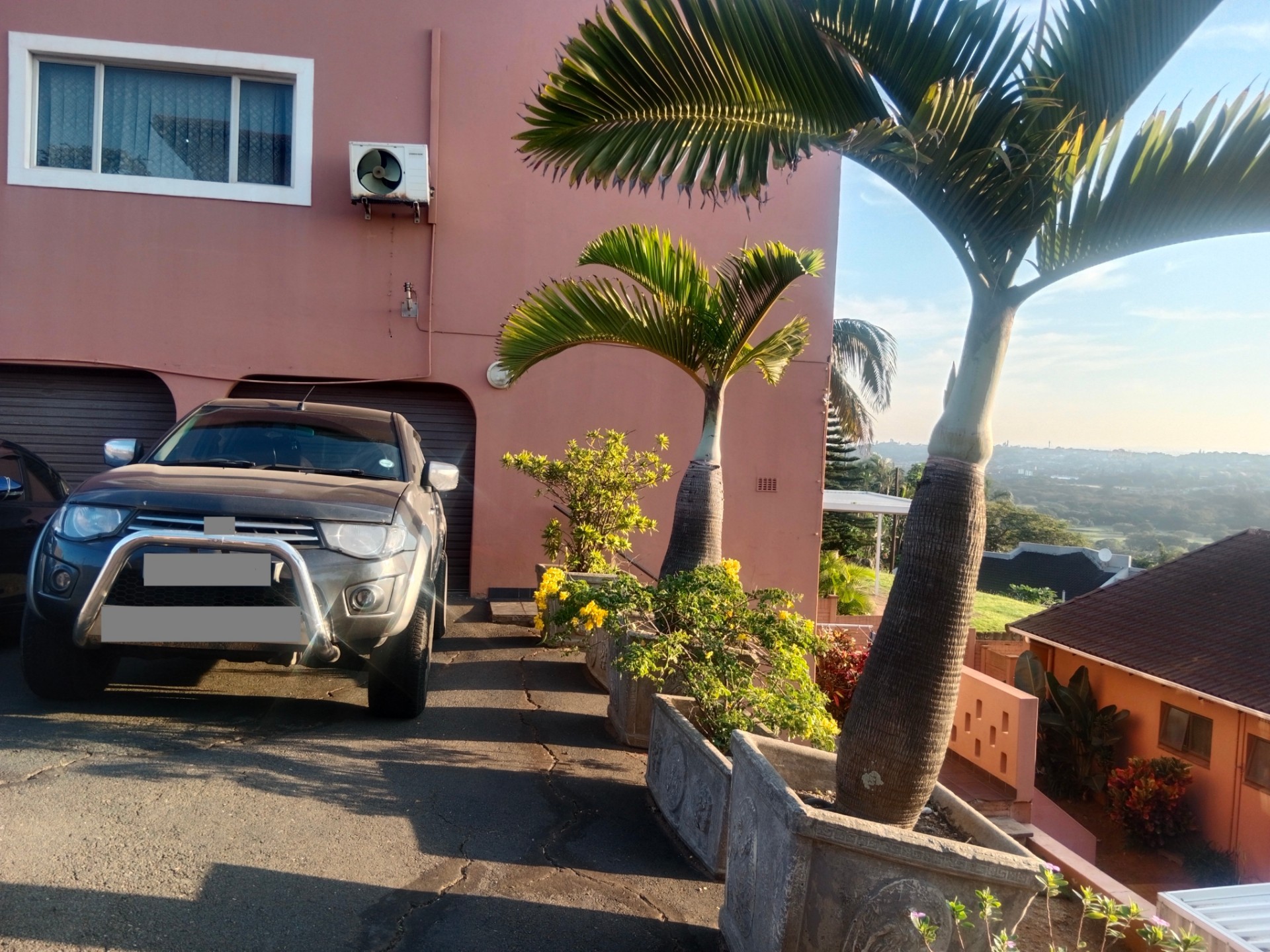 House For Sale in Ocean view, Bluff