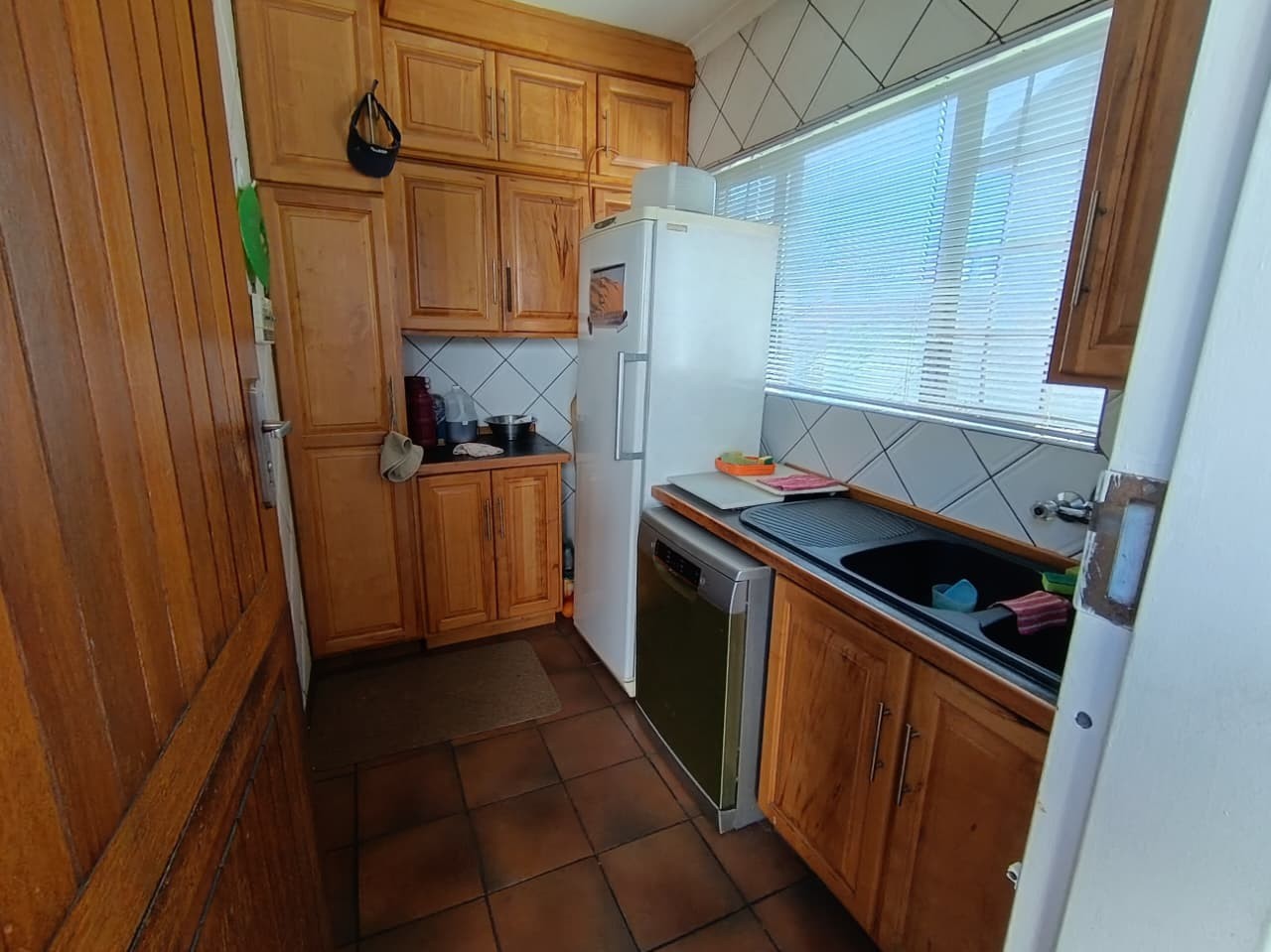 Spacious Family Home with Flatlet, Borehole and Exceptional Entertainment Features in Wonderboom