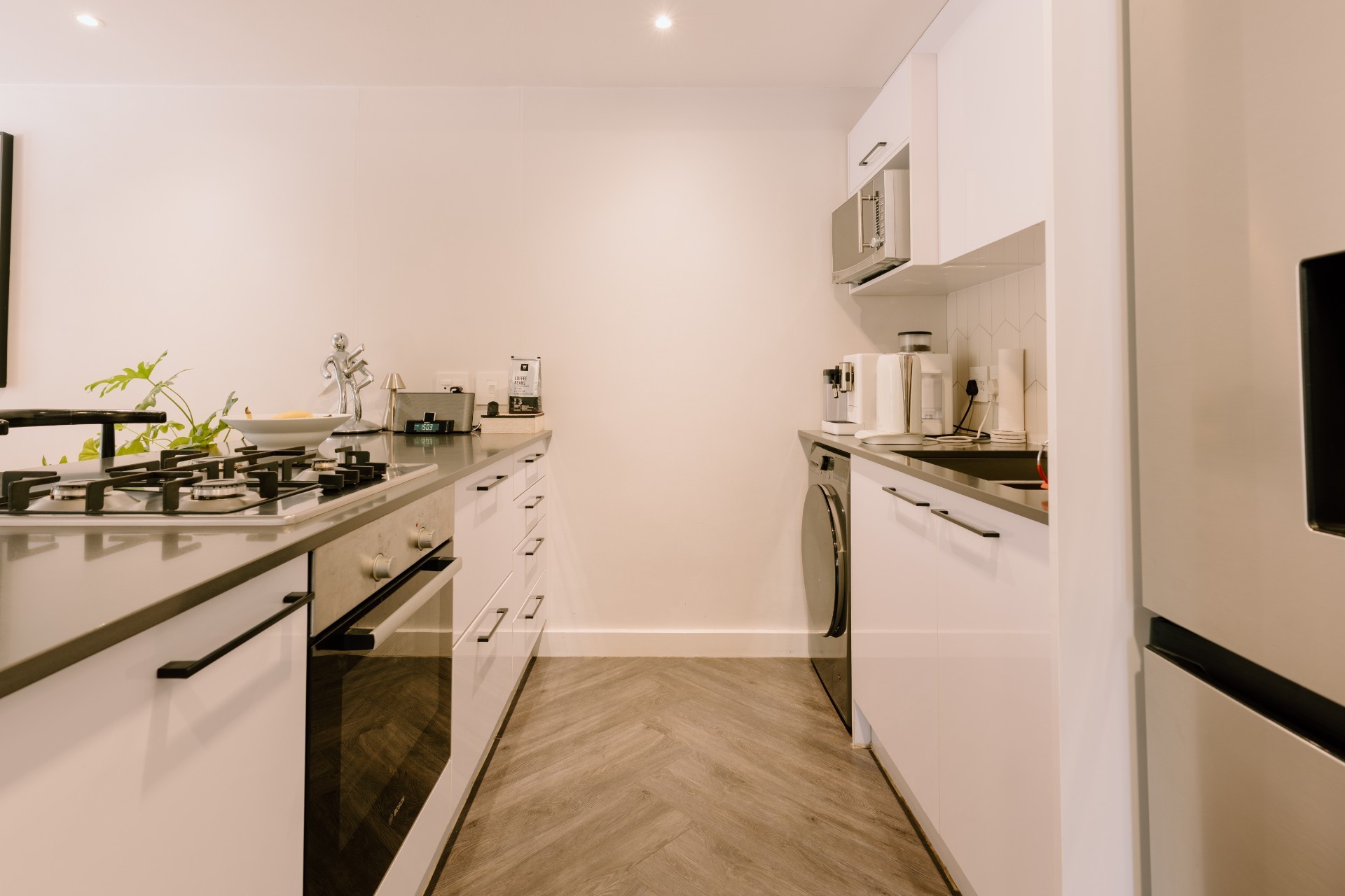 Apartment For Sale in Vredehoek, Cape Town