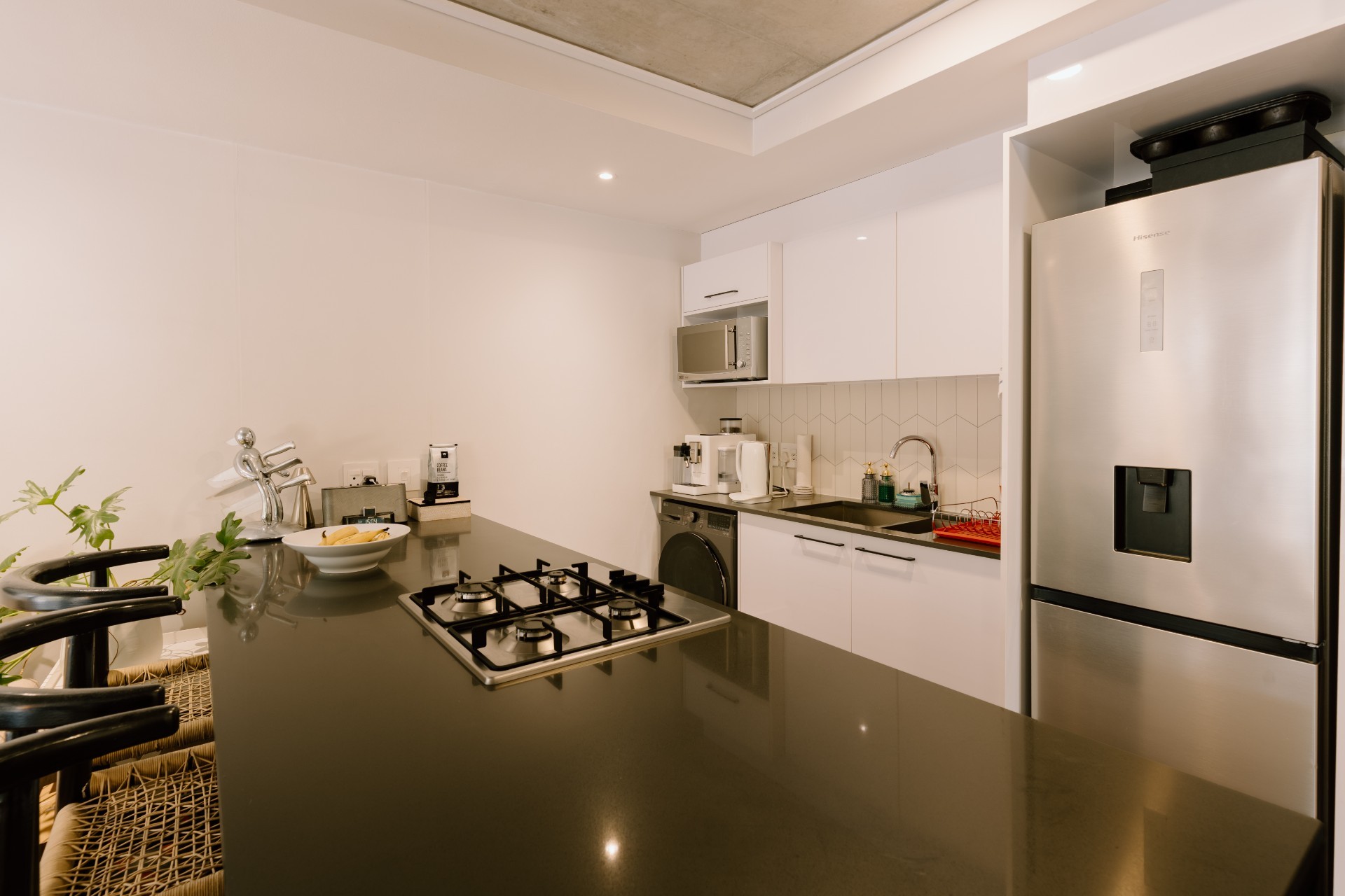 Apartment For Sale in Vredehoek, Cape Town
