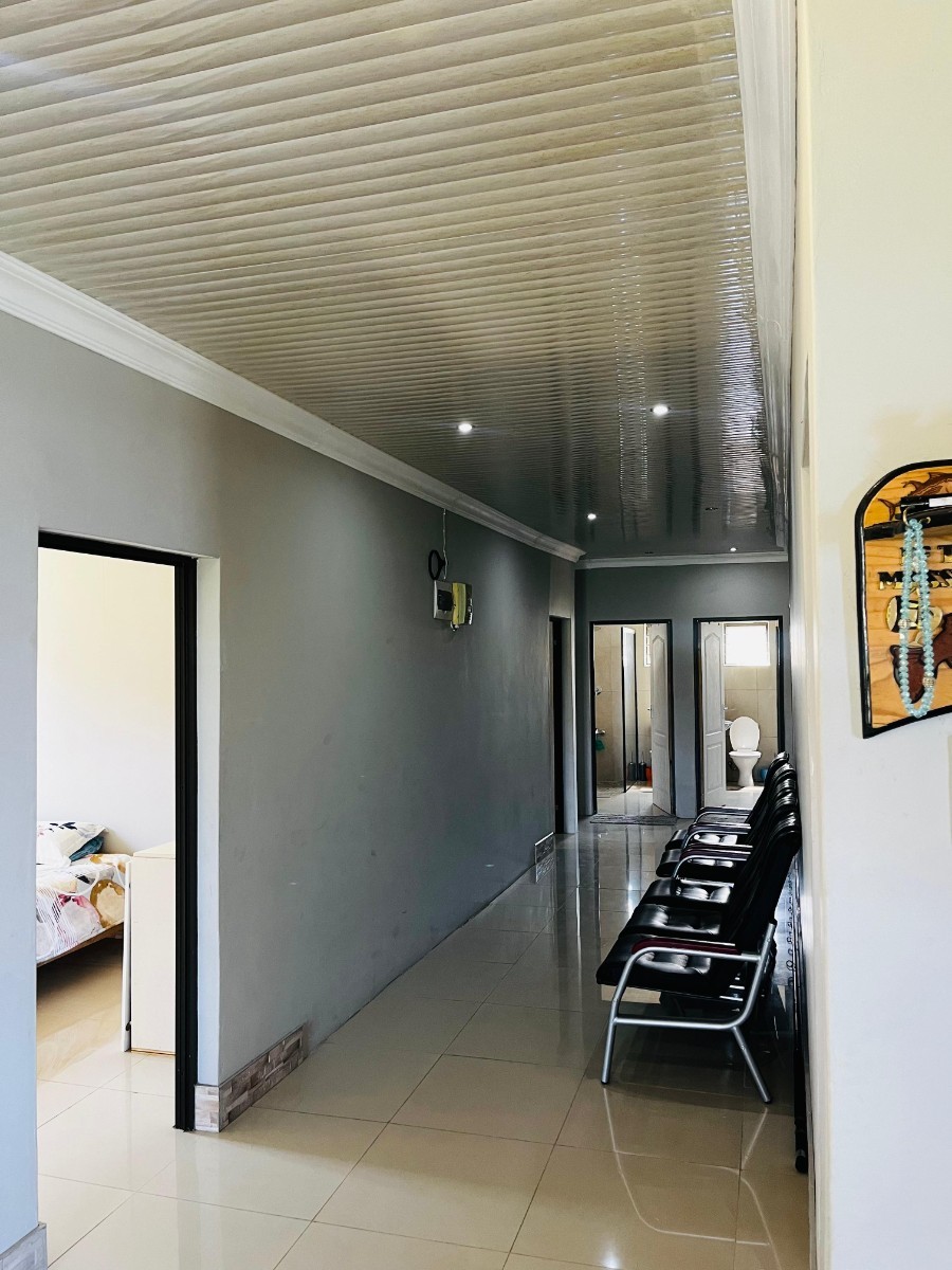 6 Bedroom House for Sale in Umngazana, Port St Johns