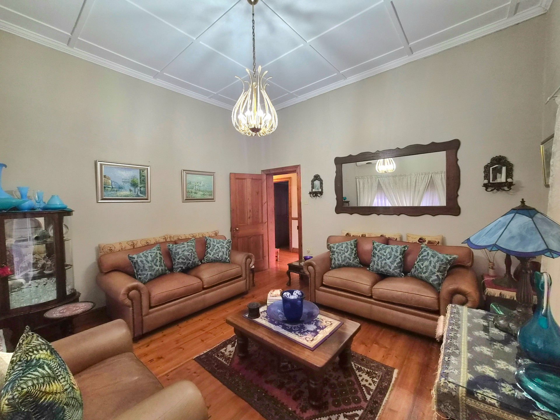 Charming Corner Plot 3 Bedroom Property with Flat in Moorreesburg