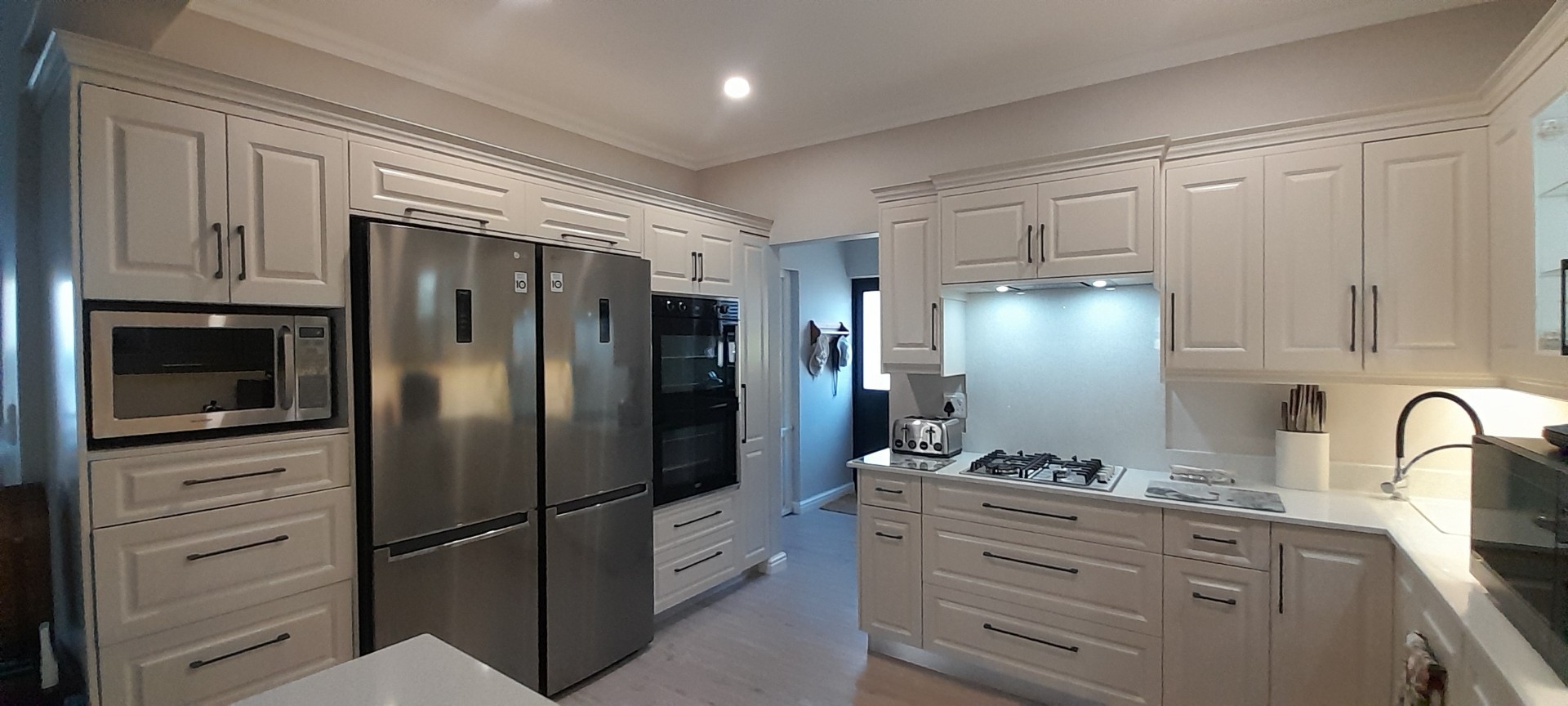 Prestige Residence with unparalleled Mountain Vista Views
