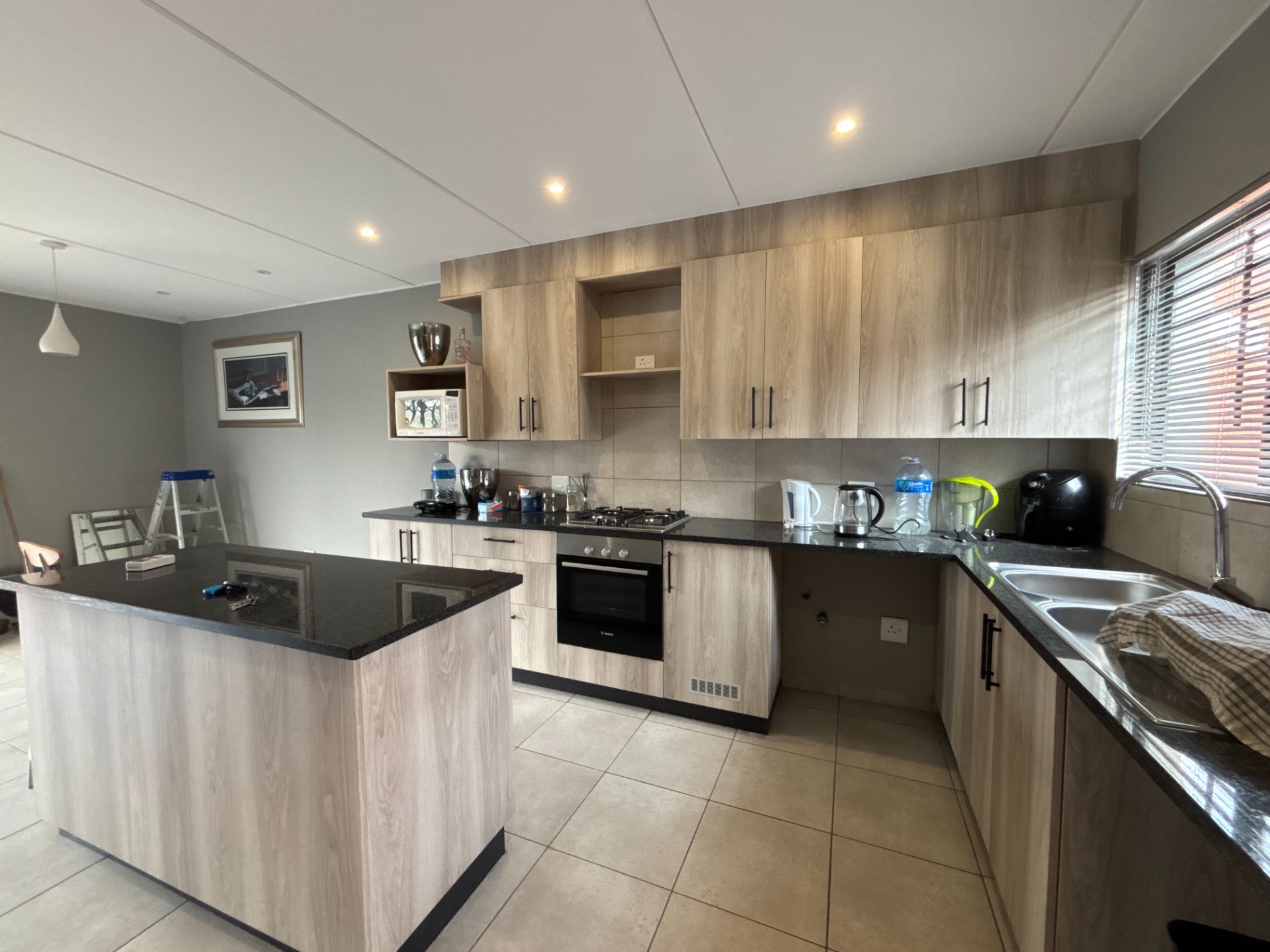 Spacious Family Townhouse in Secure Ferndale Complex