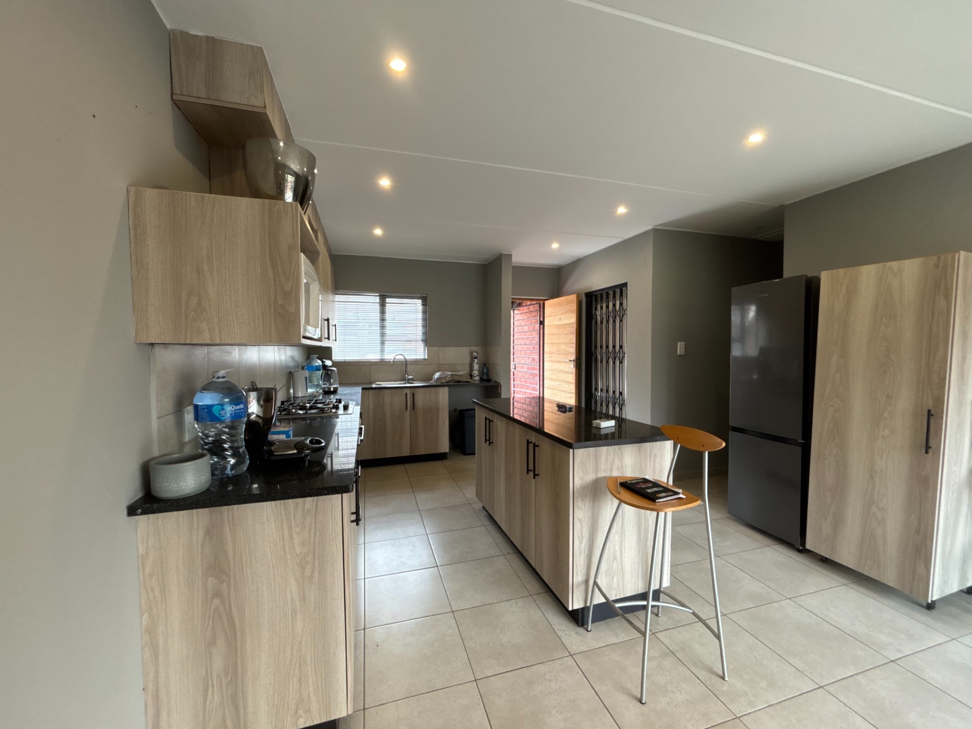 Spacious Family Townhouse in Secure Ferndale Complex
