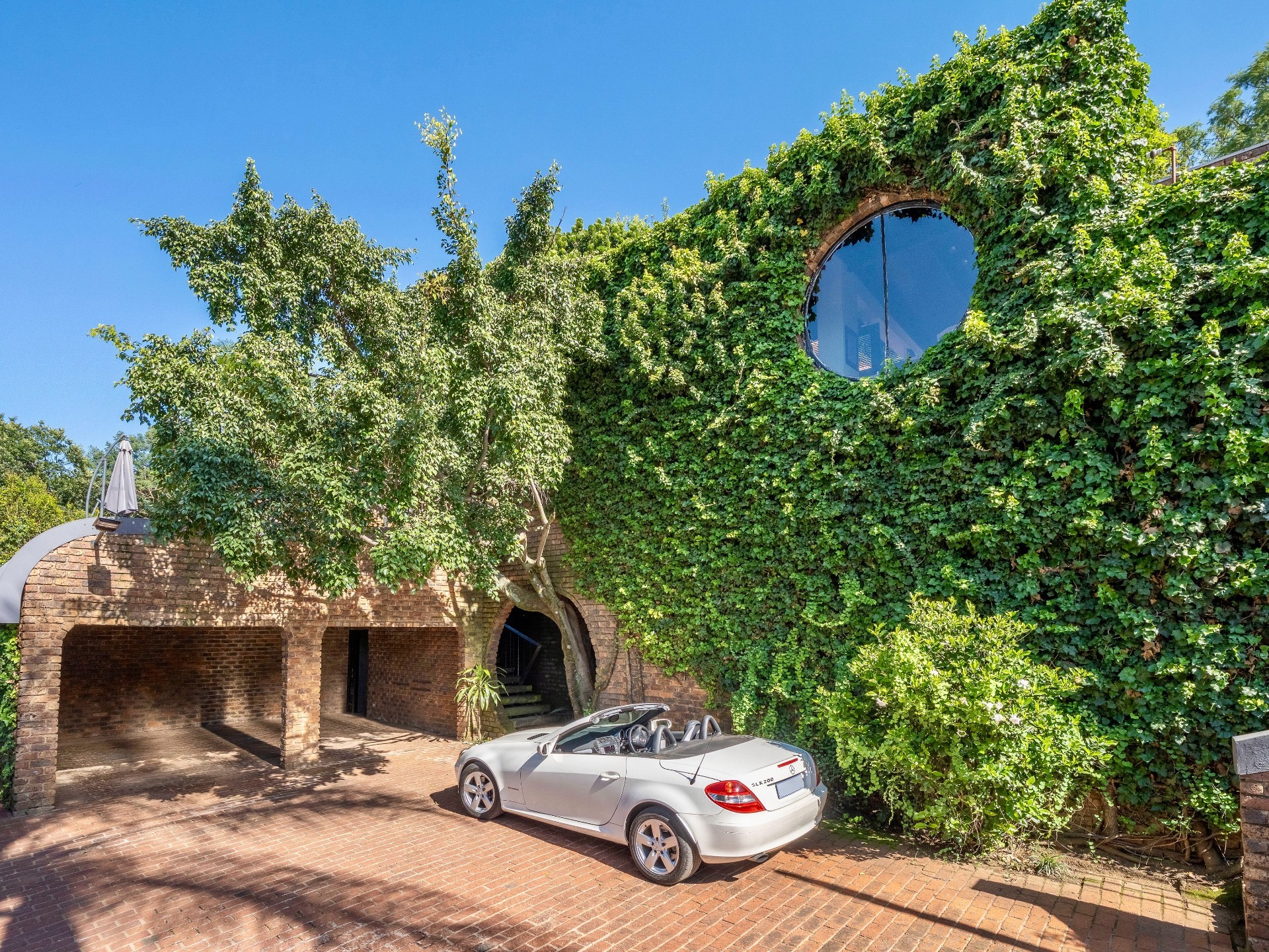 House For Sale in Waverley, Pretoria