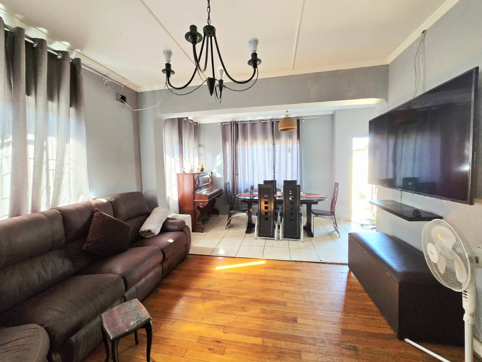 House for sale in Claire Estate, Durban, KwaZulu Natal, 3665 m²