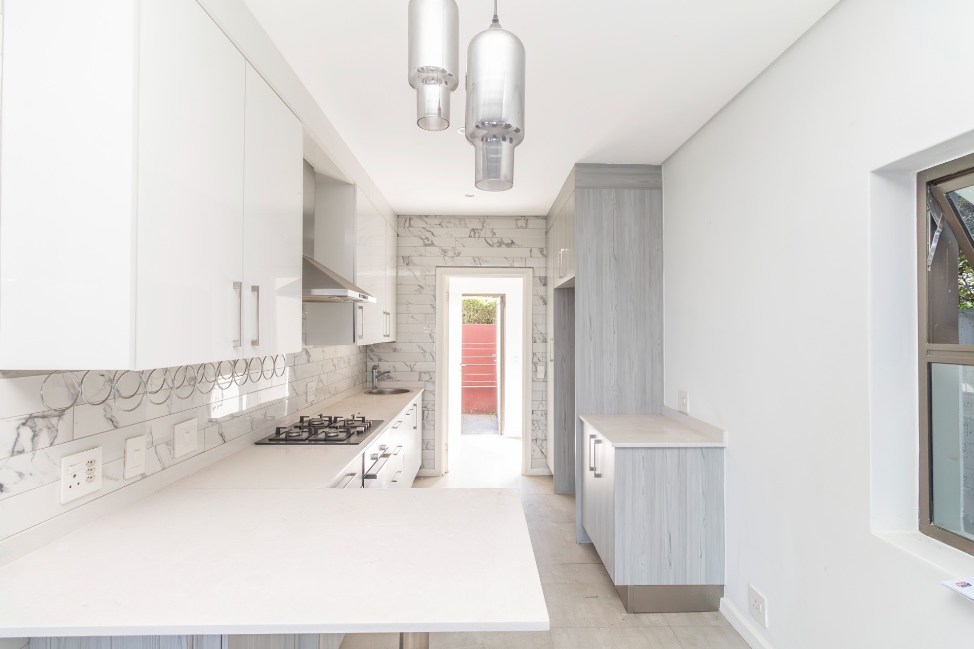 Stunning Modern 4 Bedroom Family Home in Sought-After Craigavon Estate