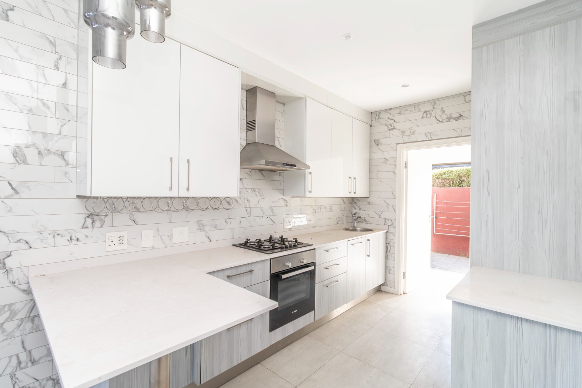 Stunning Modern 4 Bedroom Family Home in Sought-After Craigavon Estate