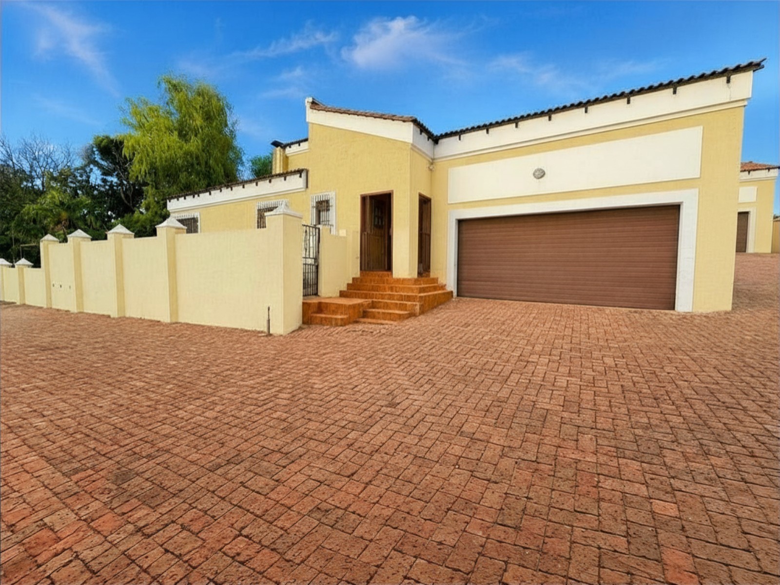 Modern 3 Bedroom Townhouse with 8kW Inverter for Sale in Ermelo