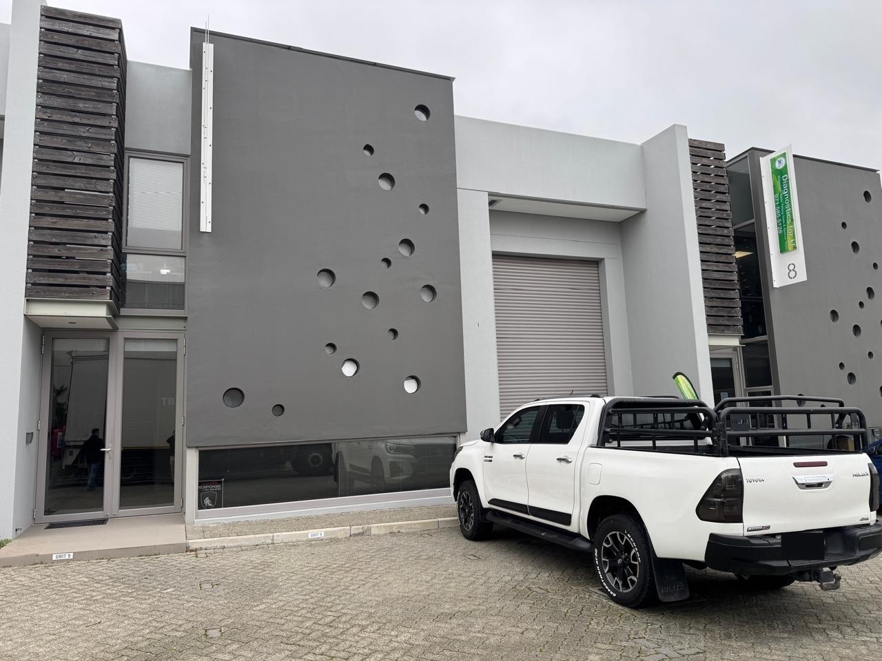 319m² Warehouse To LET in The Reserve Business Park 4