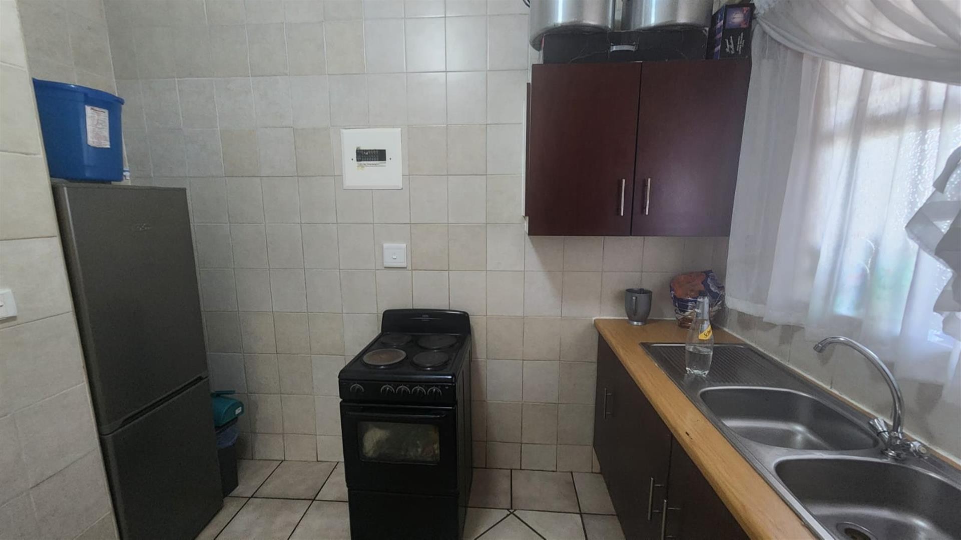 Apartment For Sale in Springs