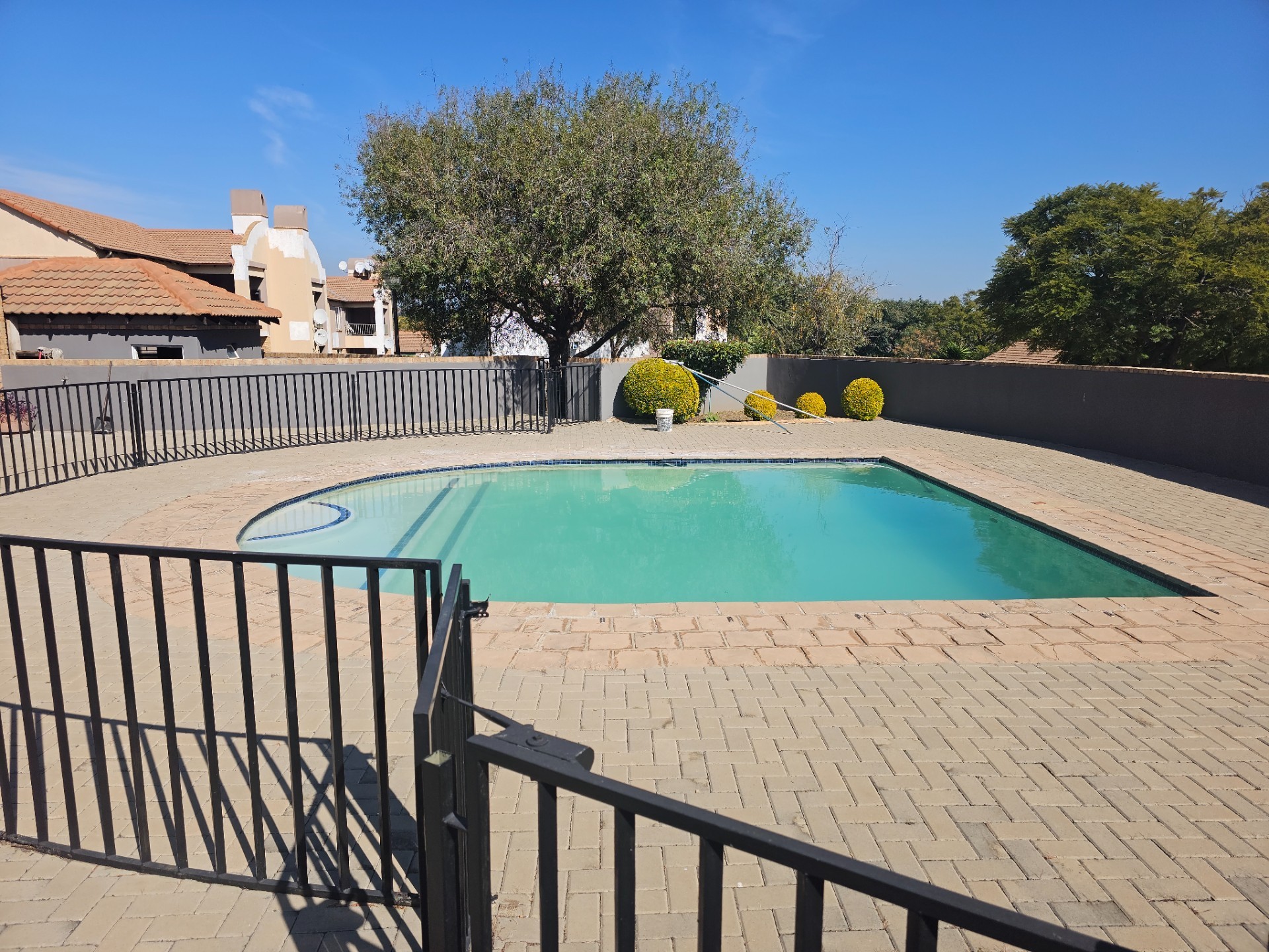 3 Bedroom 2 Bath Ground Floor Apartment To Rent in Carlswald, Midrand