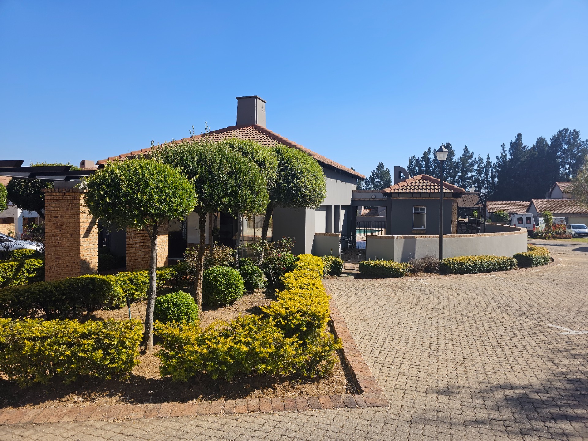 3 Bedroom 2 Bath Ground Floor Apartment To Rent in Carlswald, Midrand