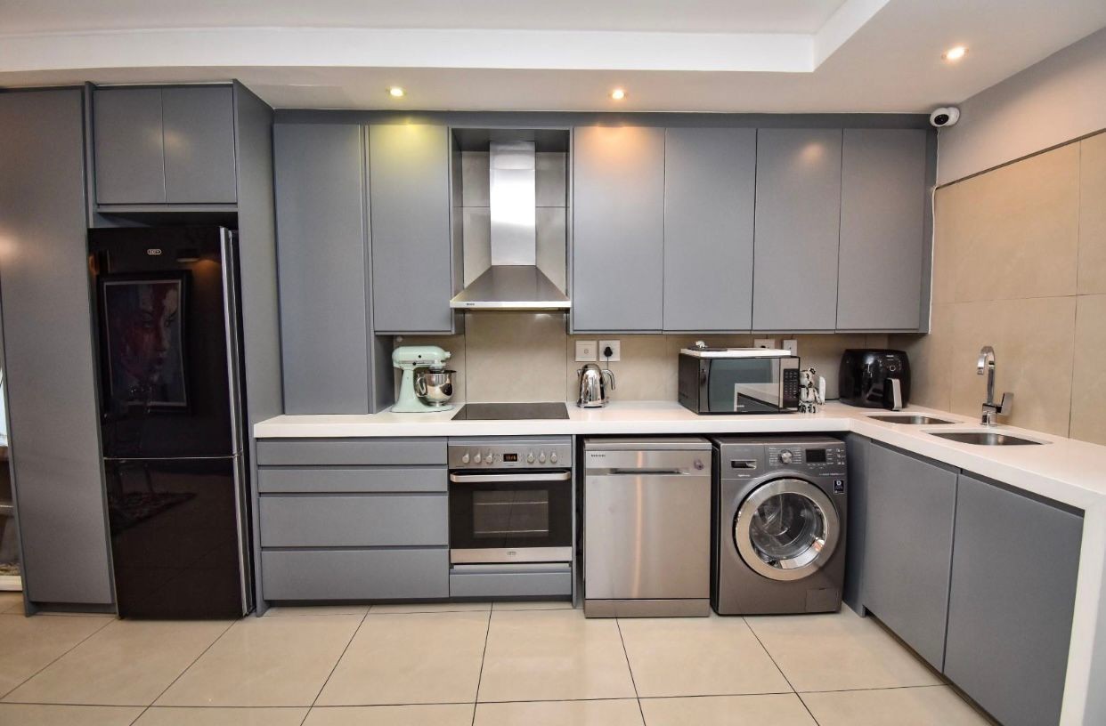 Apartment To Rent in Sandown, Sandton