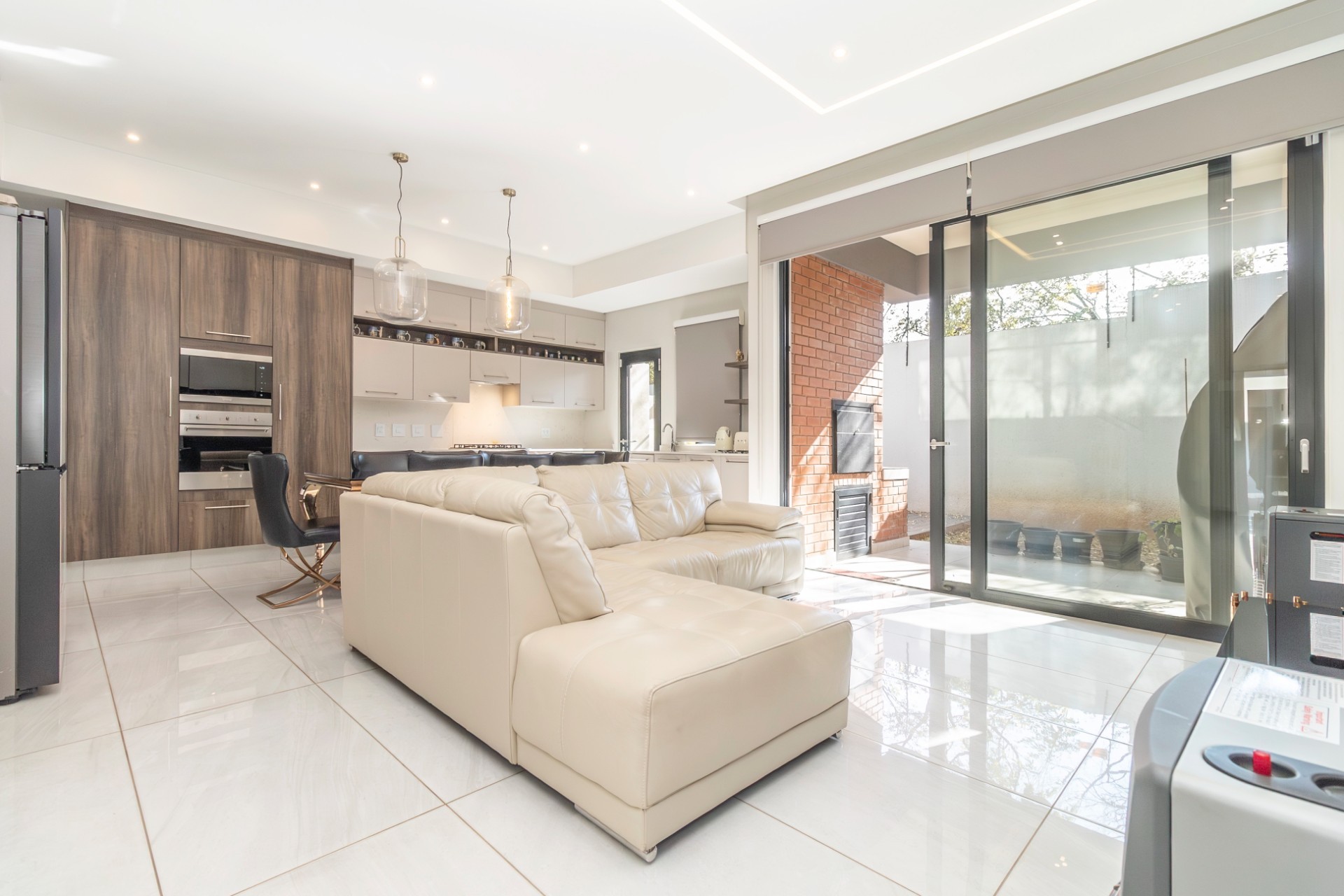 Modern Luxury Cluster Living in Bryanston East