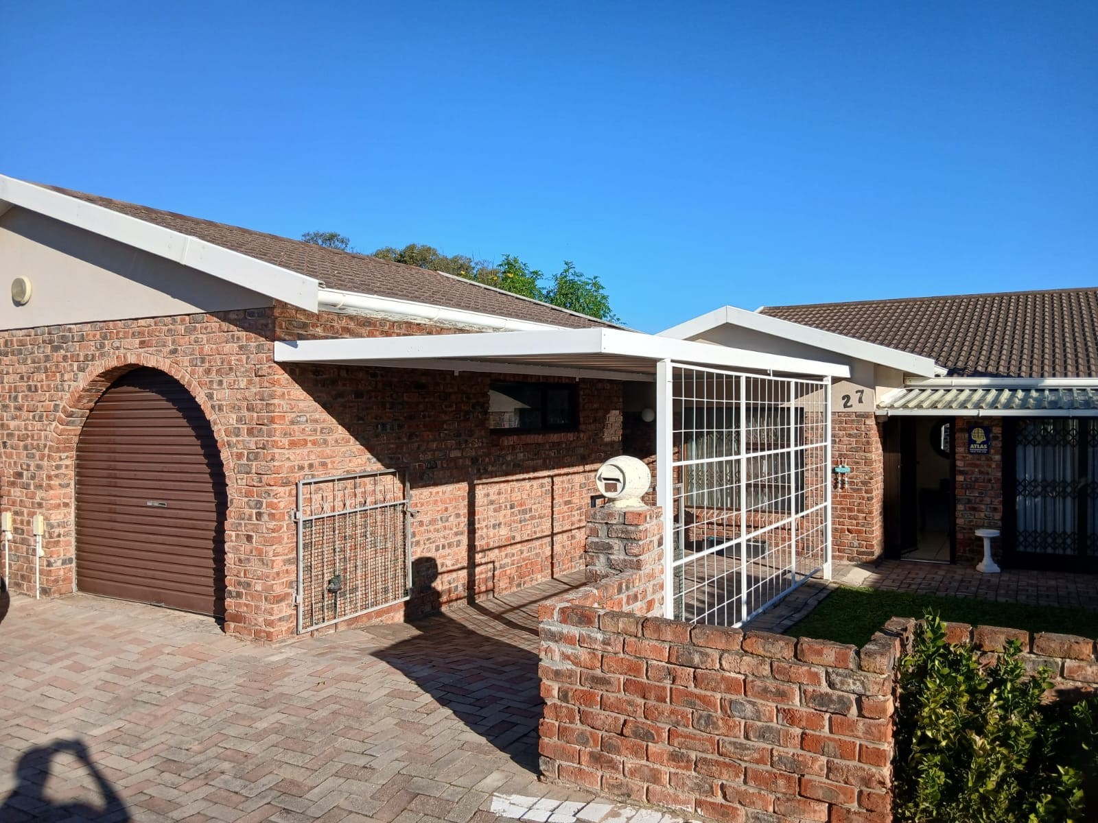 Townhouse For Sale in Port Elizabeth Central, Port Elizabeth