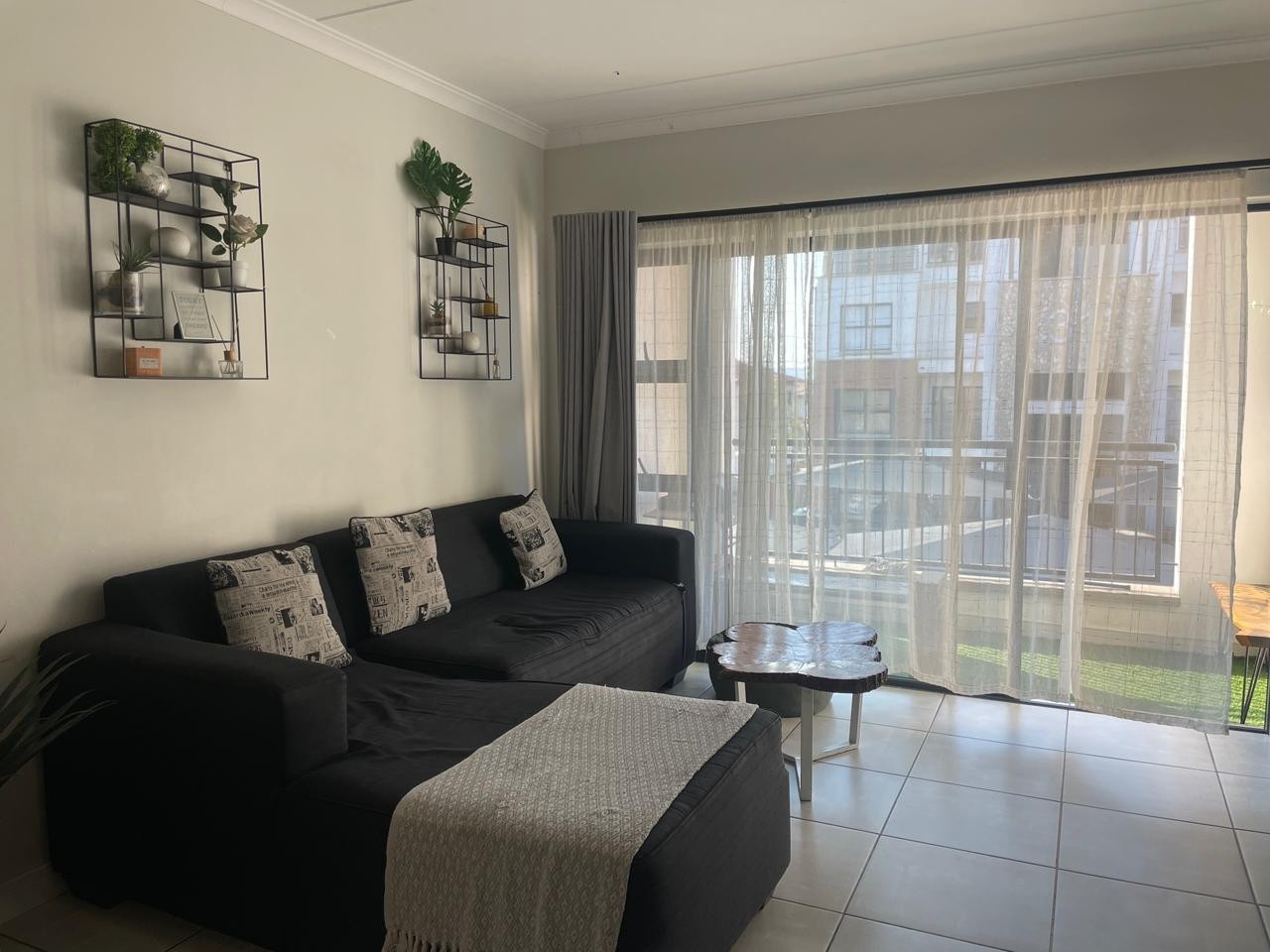 Spacious 2 bed 2 bath
