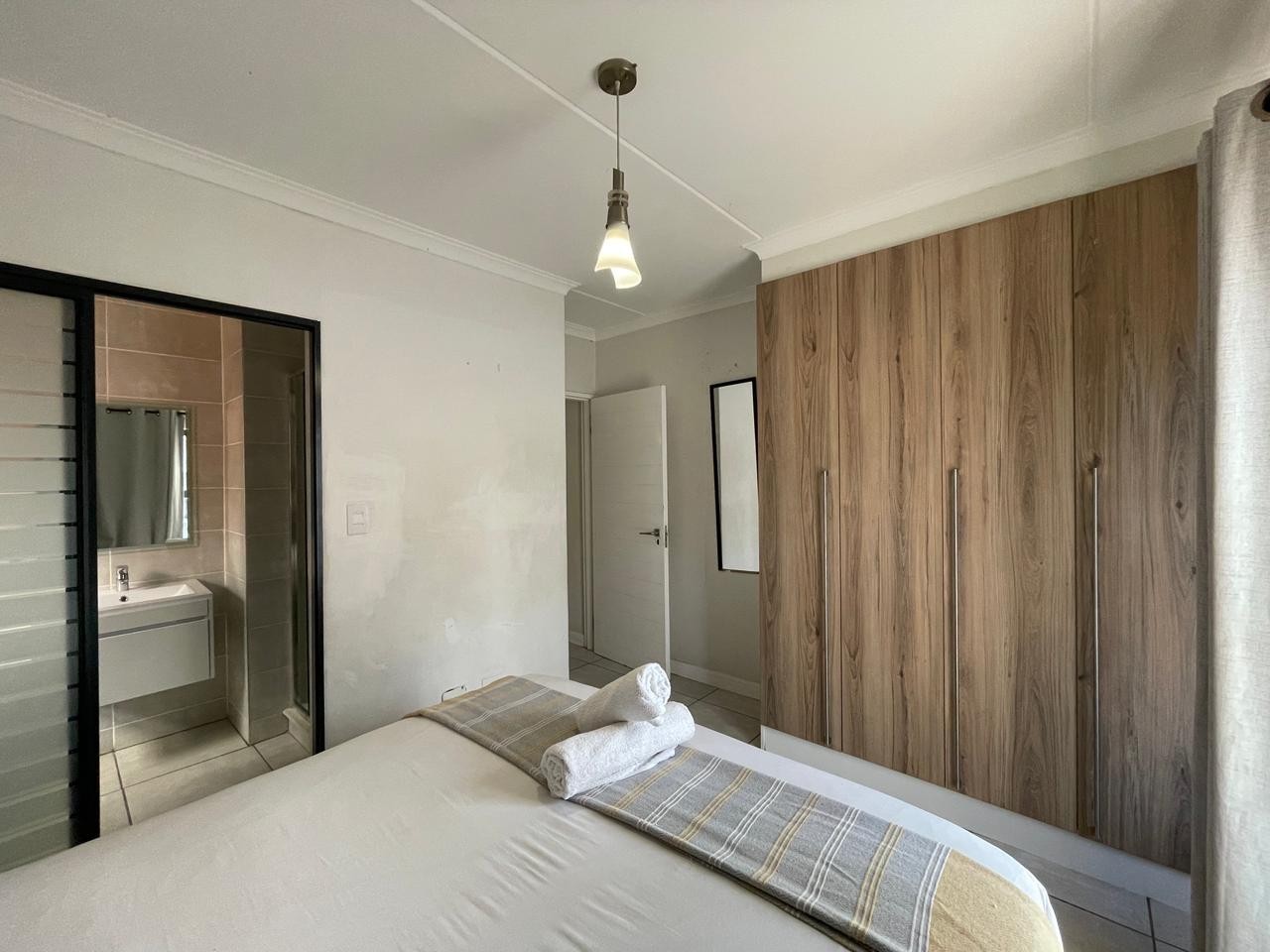 Spacious 2 bed 2 bath