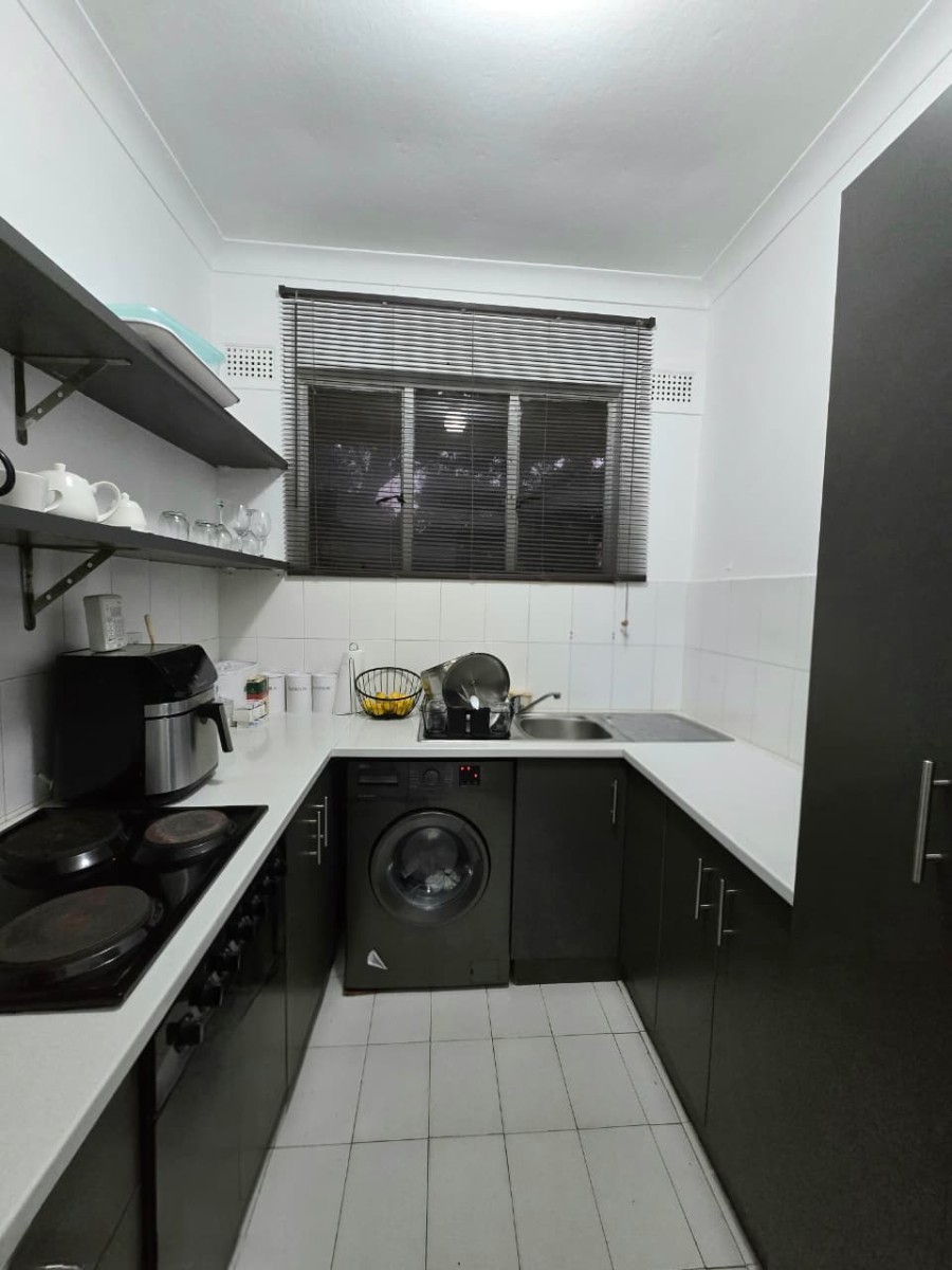Apartment For Sale in Glenwood, Durban, KwaZulu Natal