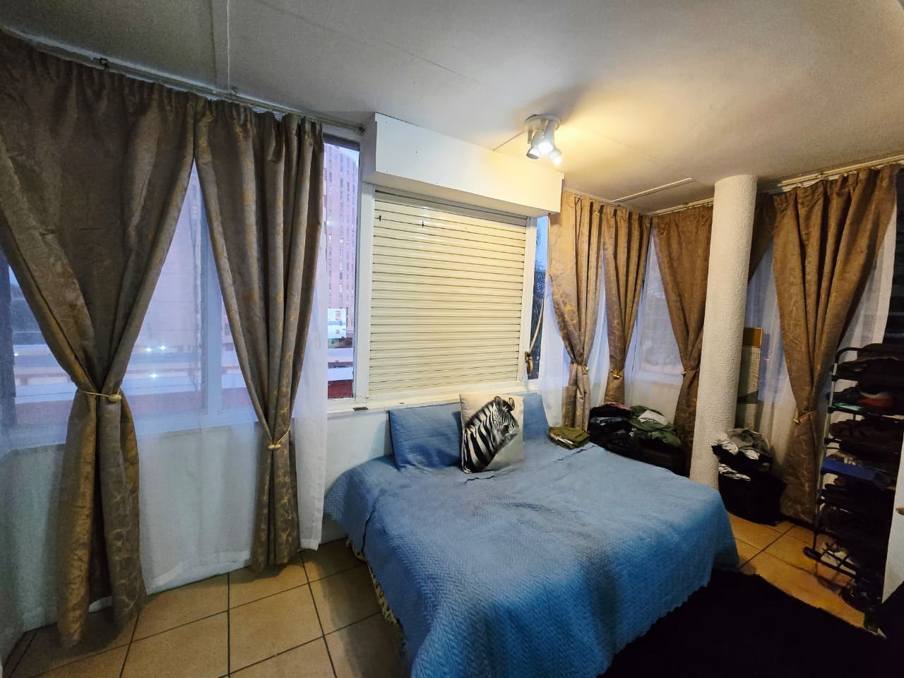 Apartment For Sale in Glenwood, Durban, KwaZulu Natal