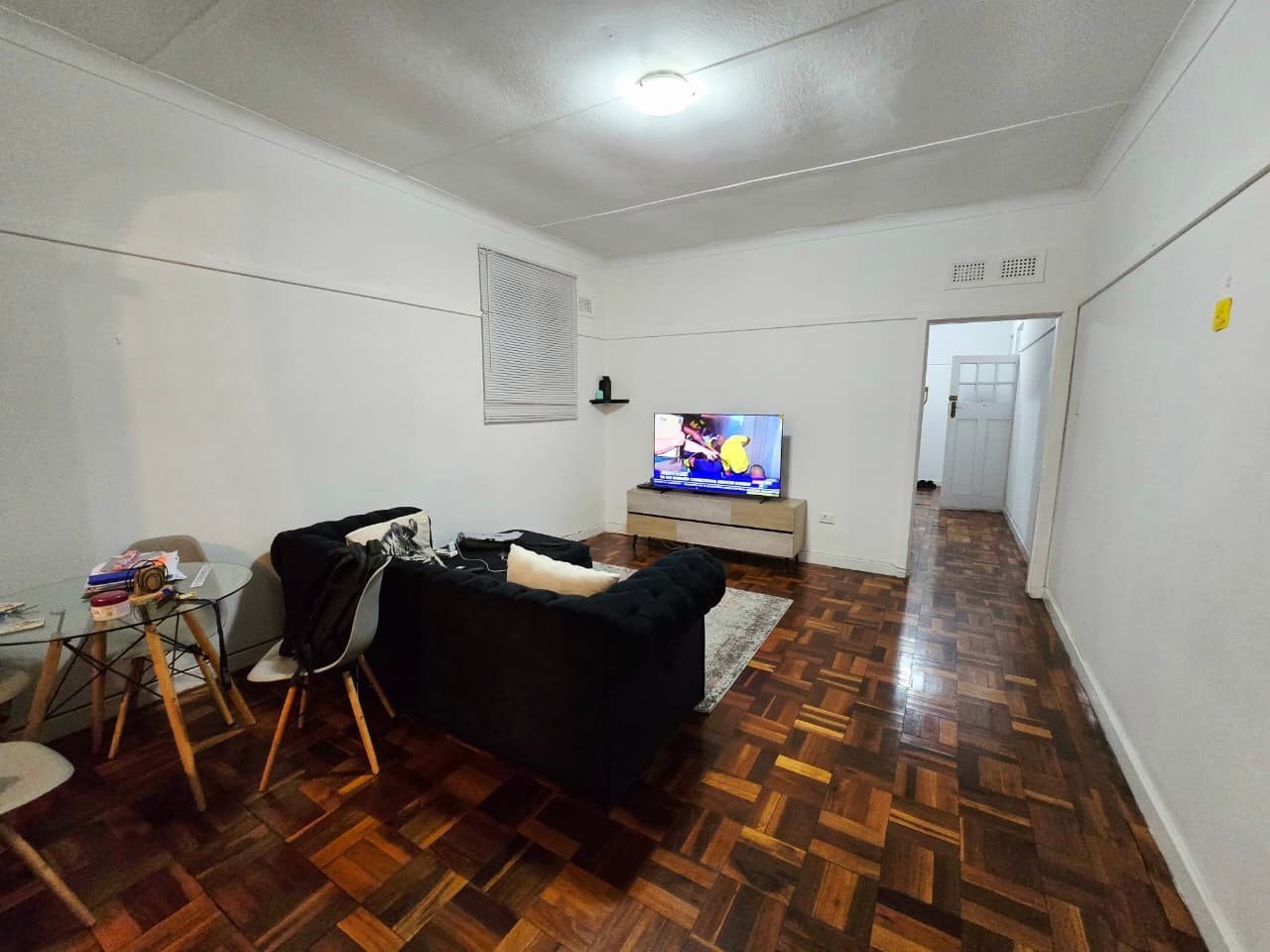 Apartment For Sale in Glenwood, Durban, KwaZulu Natal