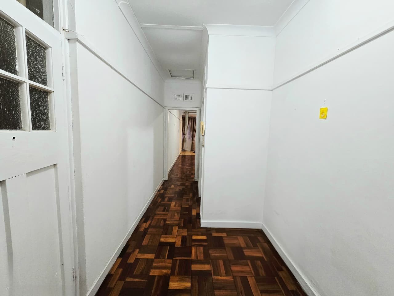 Apartment For Sale in Glenwood, Durban, KwaZulu Natal