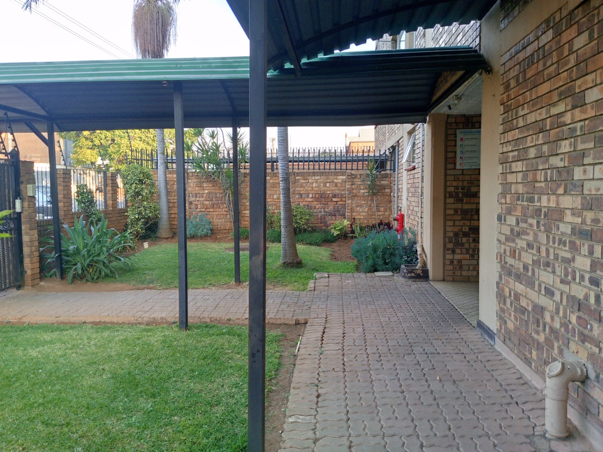 Apartment For Sale in Silverton, Pretoria