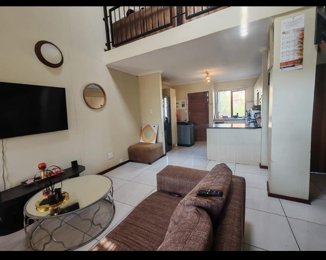 2 Bedroom, 2 Bathroom Apartment For Sale in Montana, Pretoria