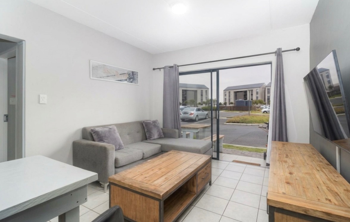 Apartment For Sale in Parklands, Blouberg