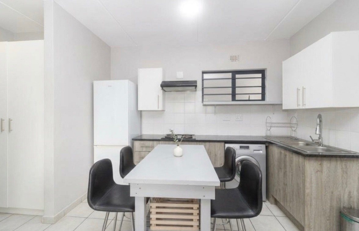 Apartment For Sale in Parklands, Blouberg