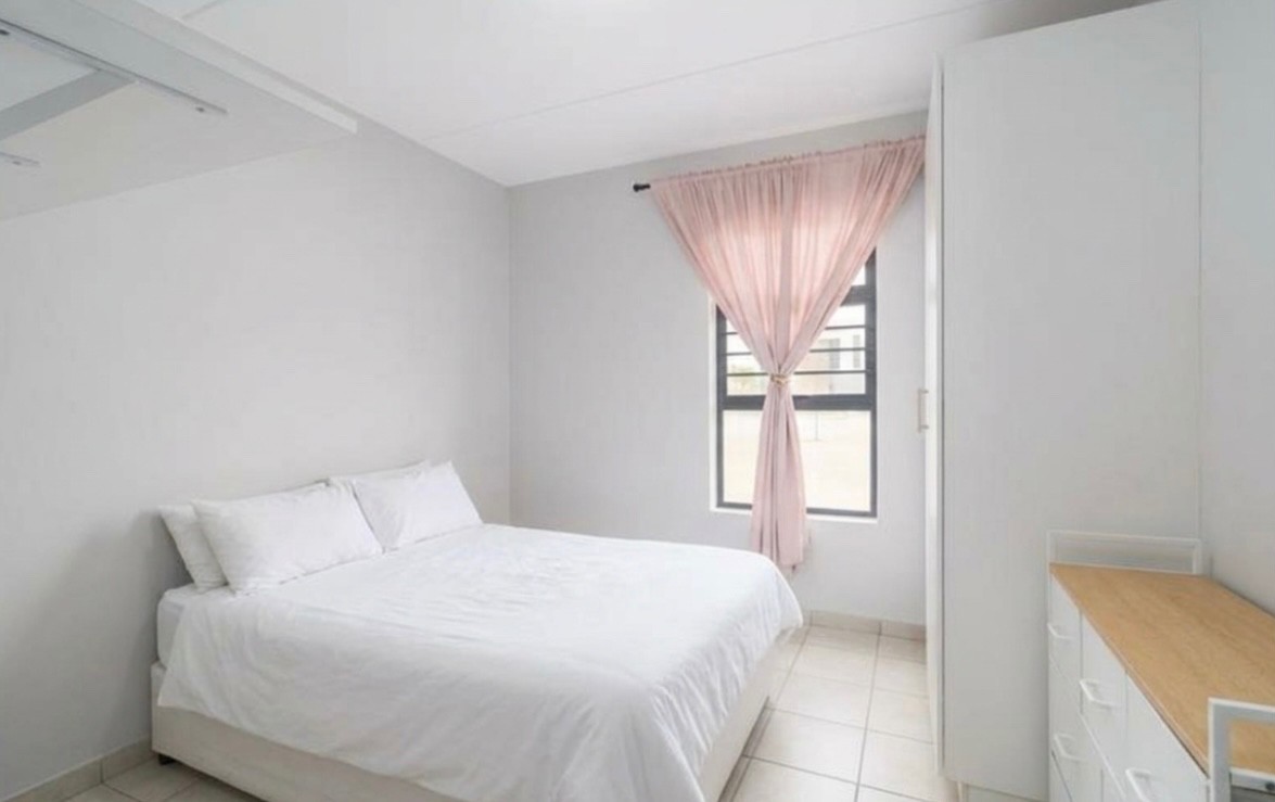 Apartment For Sale in Parklands, Blouberg