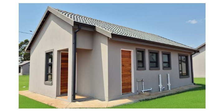 House For Sale in Vosloorus Moagi Villge