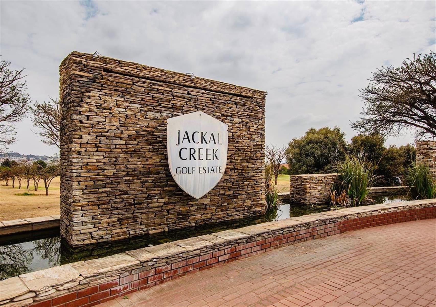 2 Bedroom Apartment for Sale in Jackal Creek Golf Estate