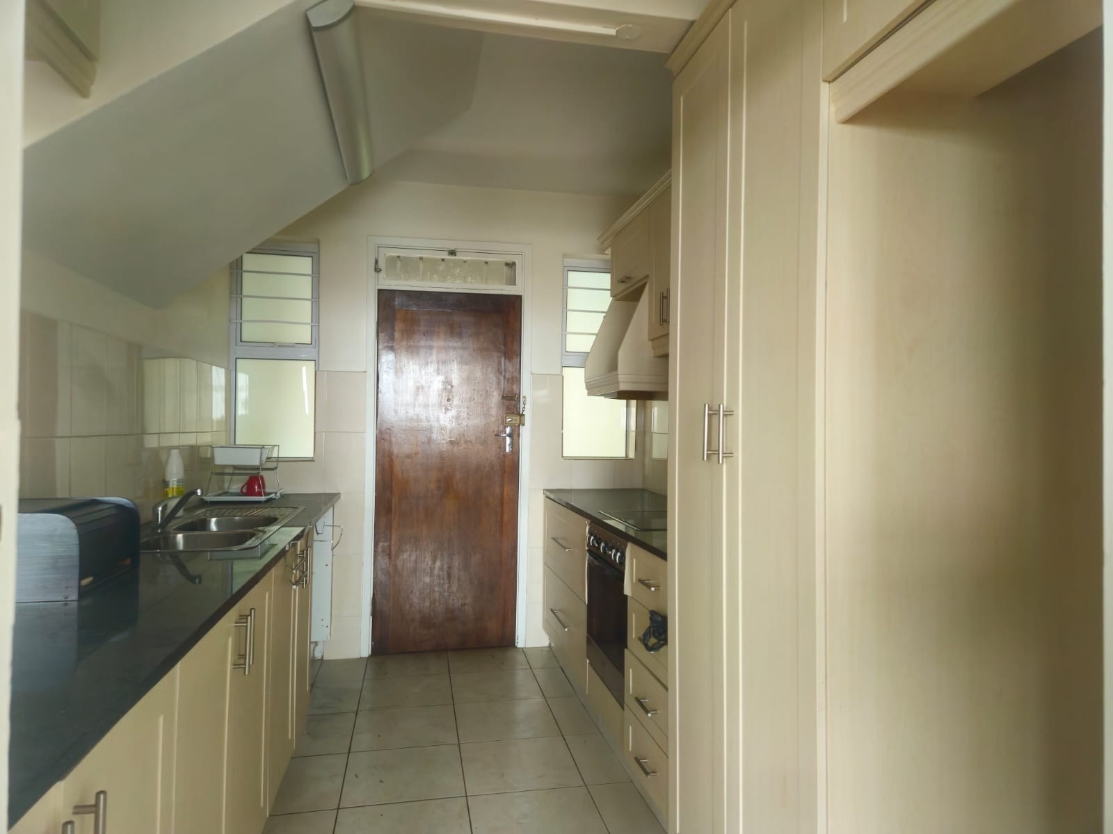 Apartment For Sale in Glenwood, Durban, KwaZulu Natal