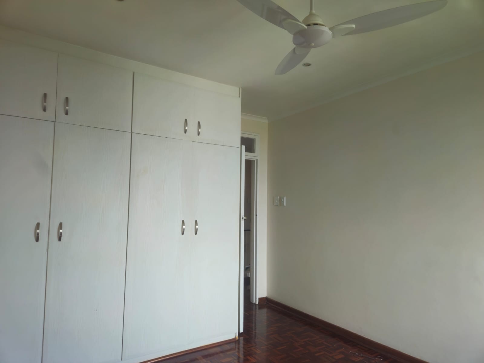 Apartment For Sale in Glenwood, Durban, KwaZulu Natal