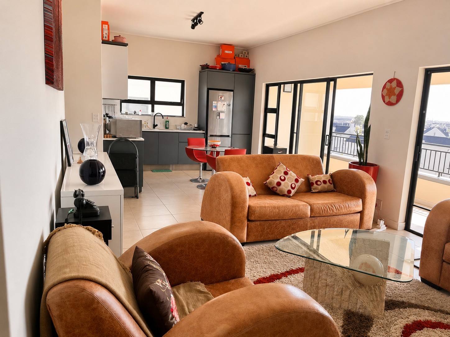 Elegant 2-Bedroom in The Huntsman Estate, Somerset West