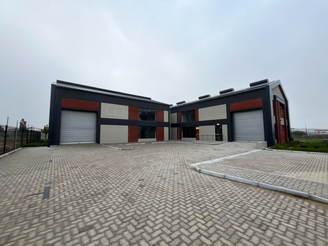 866m² Warehouse To Rent in Darwin Industrial Park, Durbanville