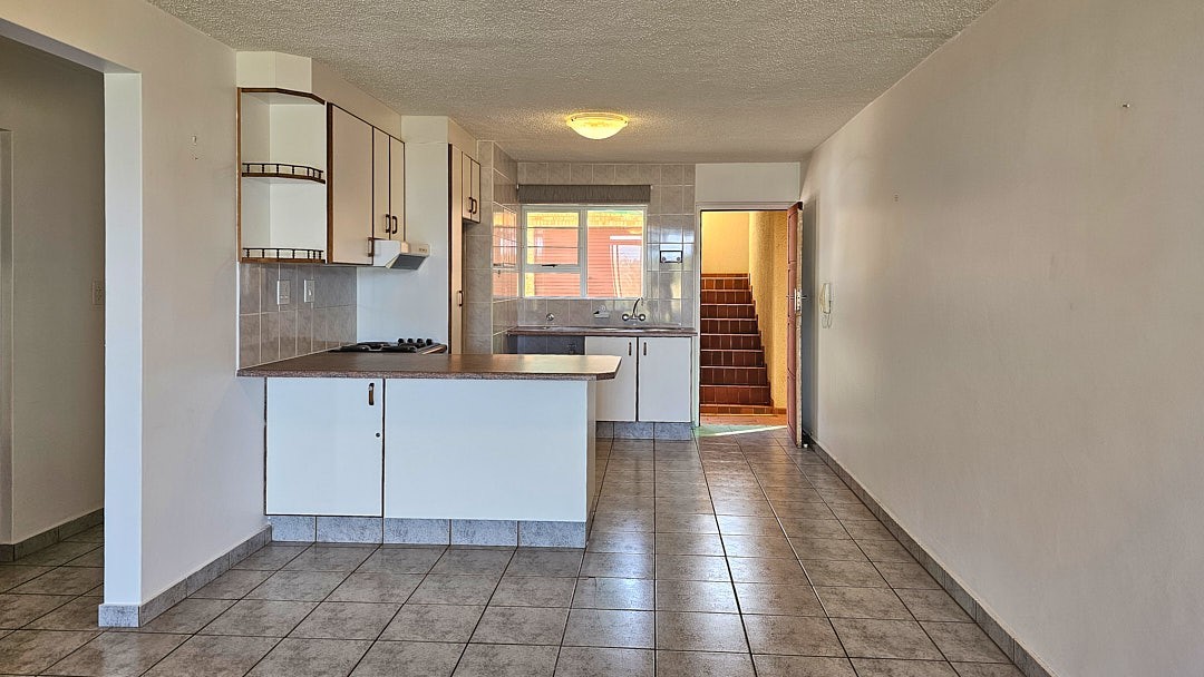 PRISTINE, Wheelchair friendly 2 Bedroom Apartment