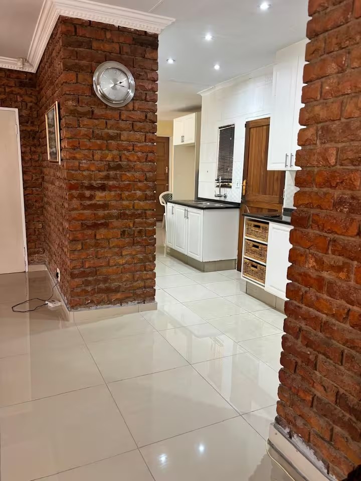 3 Bedroom House To Let in Flora Park