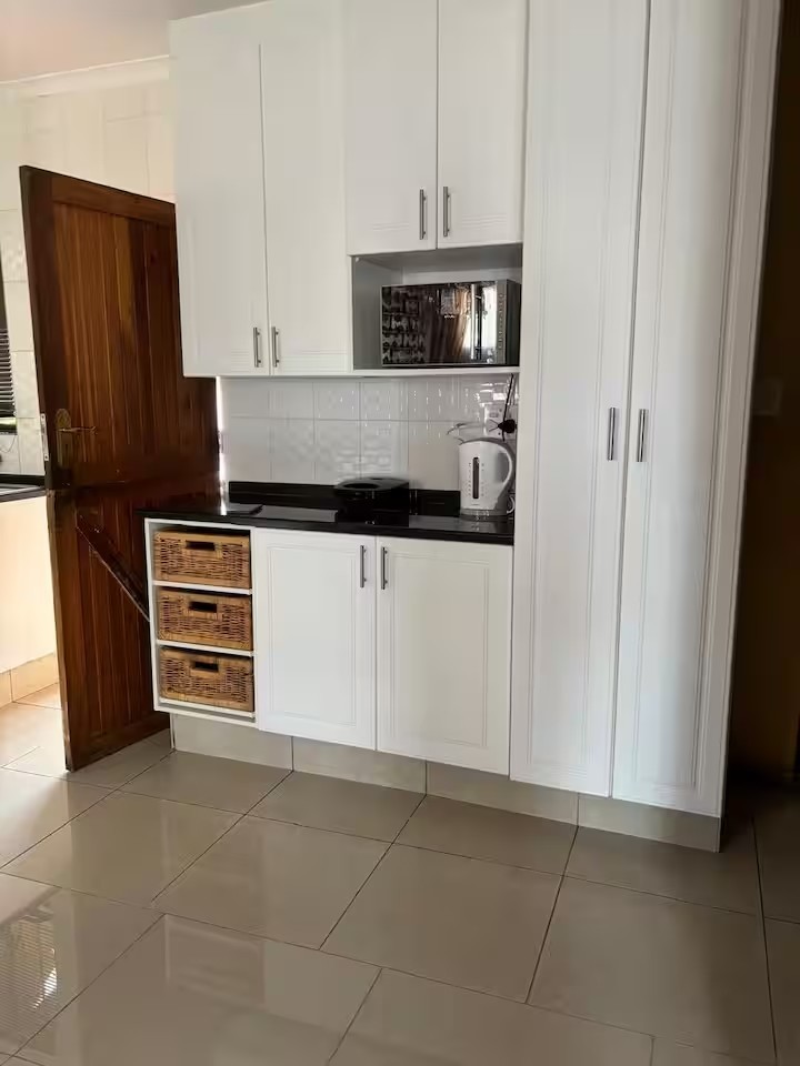 3 Bedroom House To Let in Flora Park